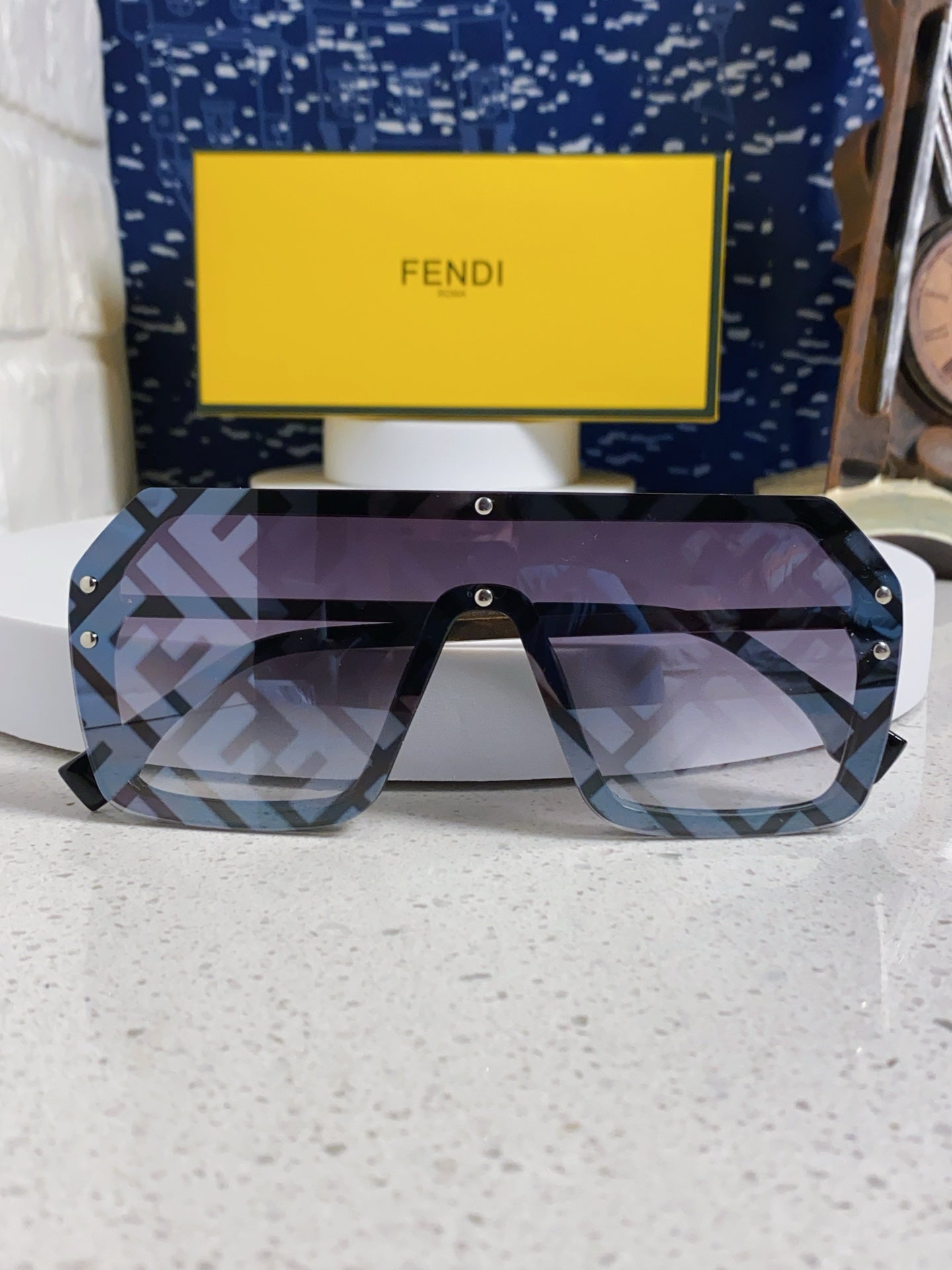 Fendi Lightweight Rimless Silver Lens Sunglasses for Men & Women - detail image 7