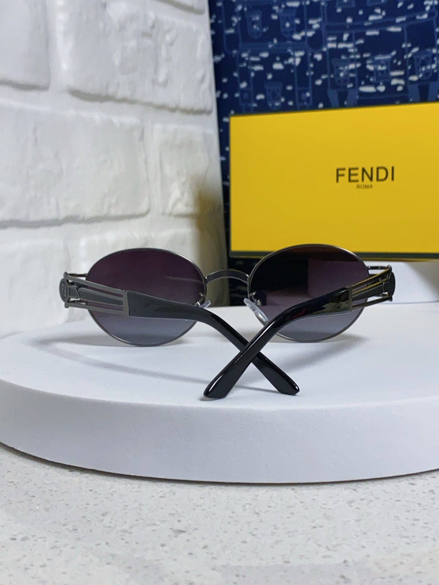 Fendi Metal Oval Silver Lens Sunglasses for Men & Women - 466206 - detail image 3