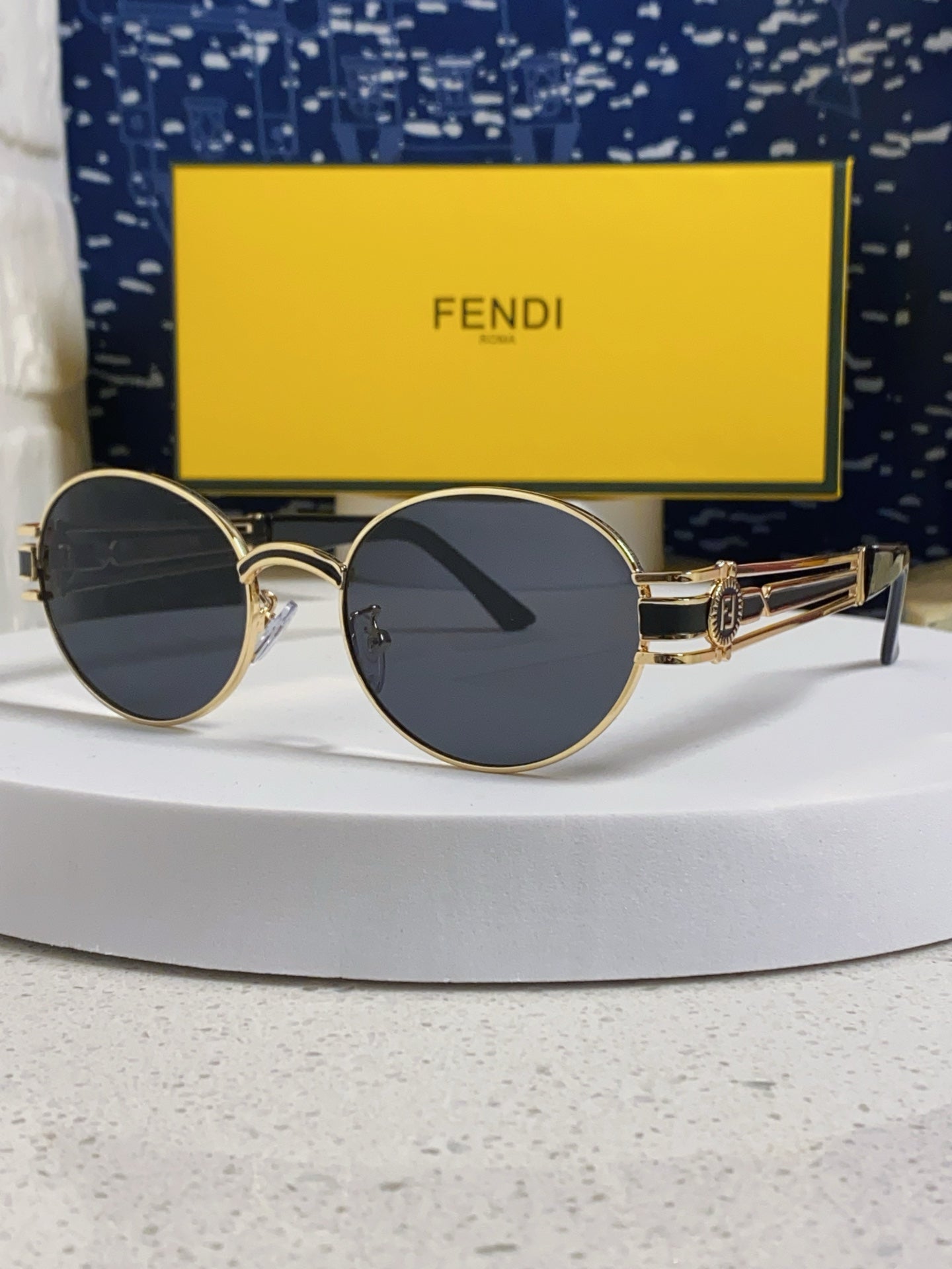 Fendi Metal Oval Silver Lens Sunglasses for Men & Women - 466207