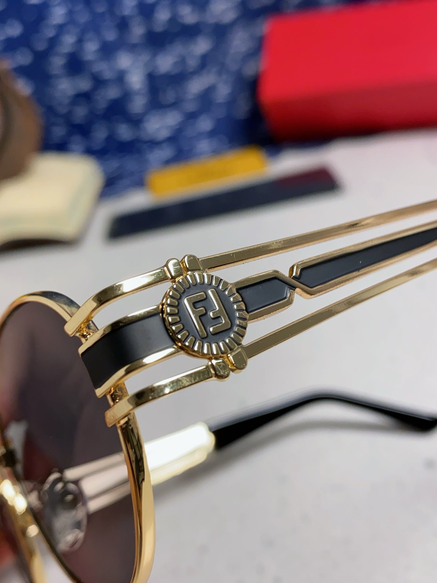 Fendi Metal Oval Silver Lens Sunglasses for Men & Women - 466207 - detail image 7