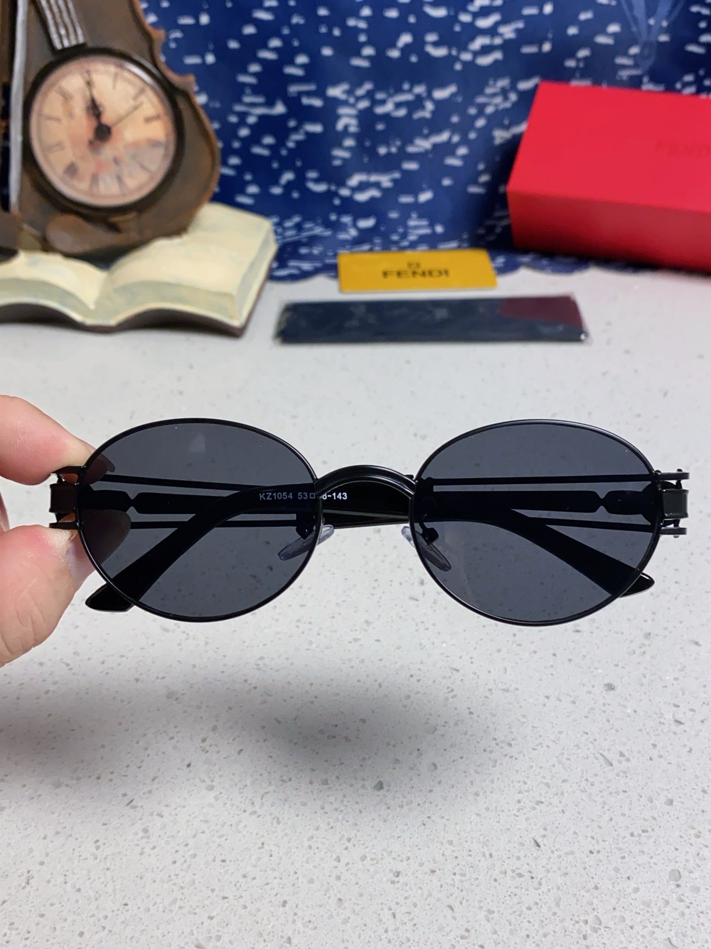Fendi Metal Oval Silver Lens Sunglasses for Men & Women - detail image 4
