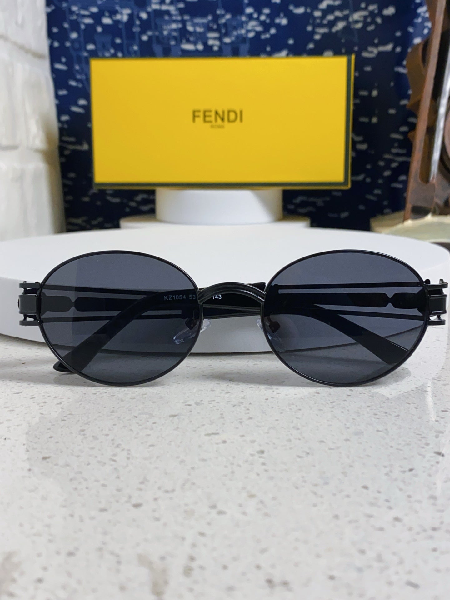 Fendi Metal Oval Silver Lens Sunglasses for Men & Women - detail image 8