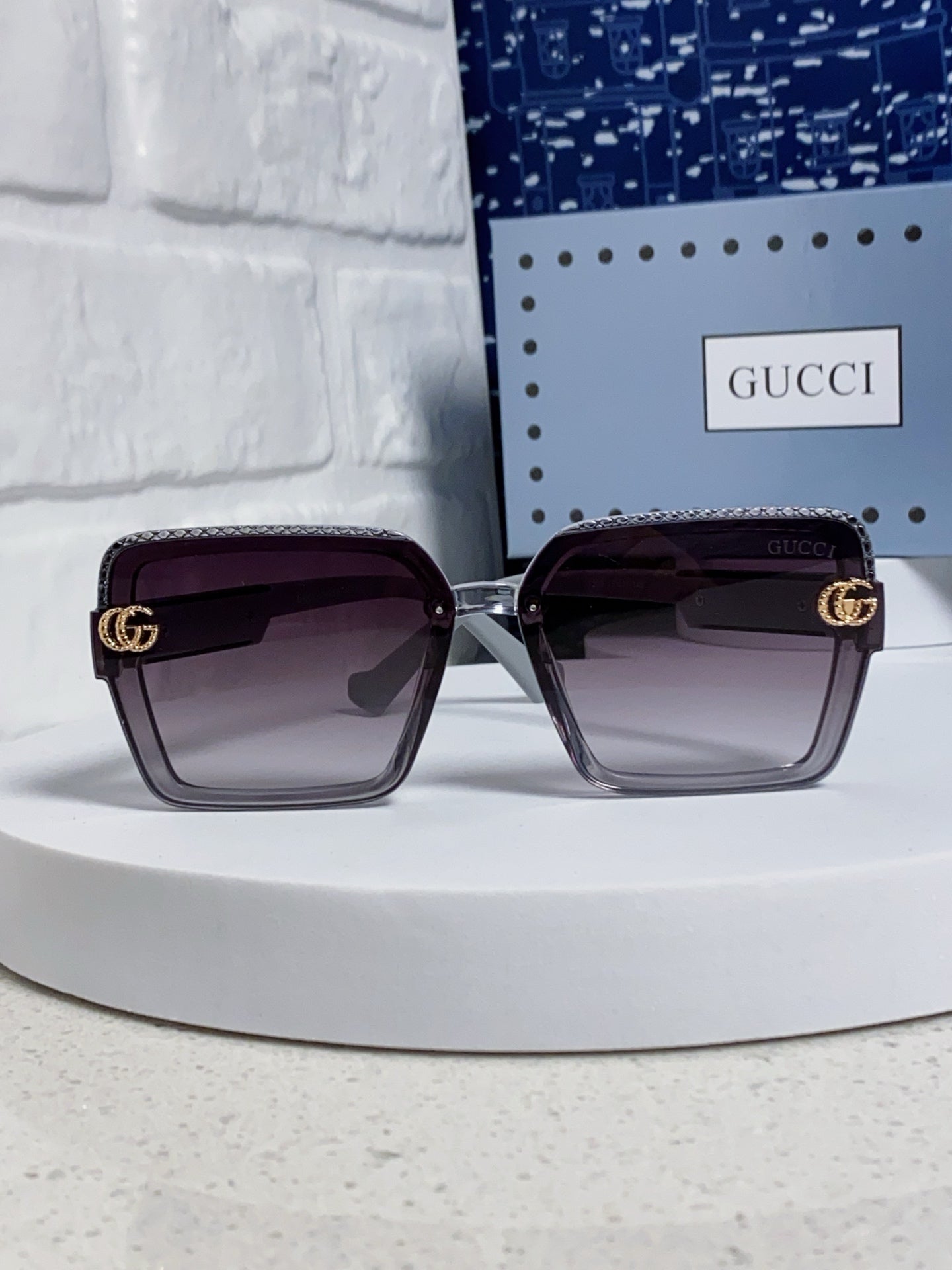 Gucci Polarized Oversized Silver Lens Sunglasses for Women - detail image 2
