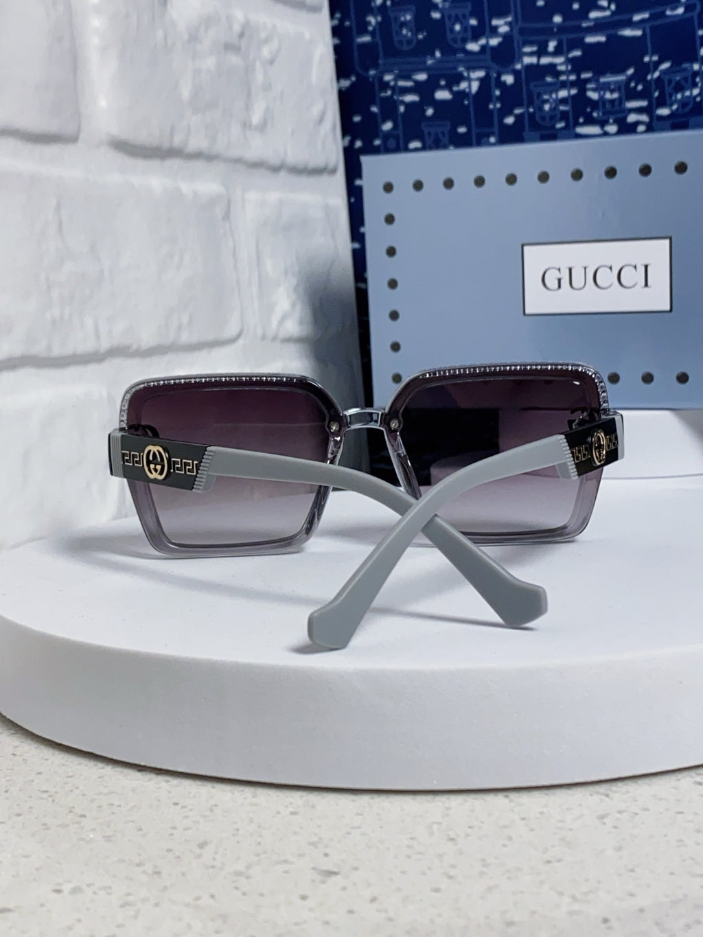 Gucci Polarized Oversized Silver Lens Sunglasses for Women - detail image 3