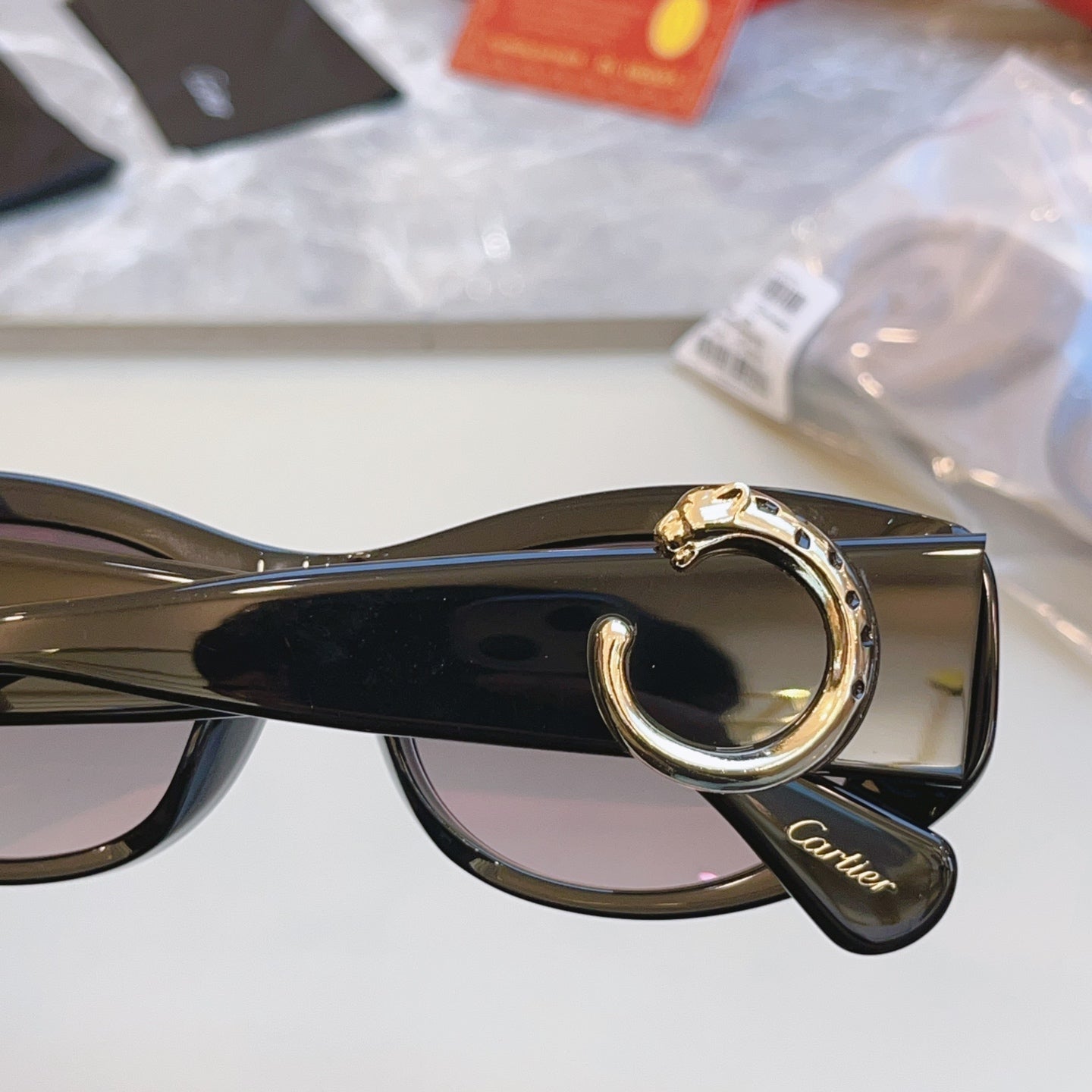Cartier CT0472S Fashion Black Lens Sunglasses for Men & Women - 415934 - detail image 4