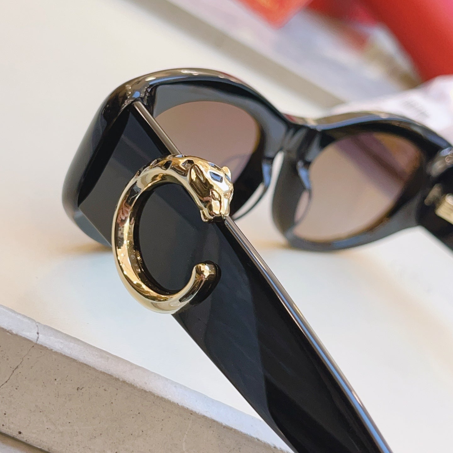 Cartier CT0472S Fashion Black Lens Sunglasses for Men & Women - 415934 - detail image 8