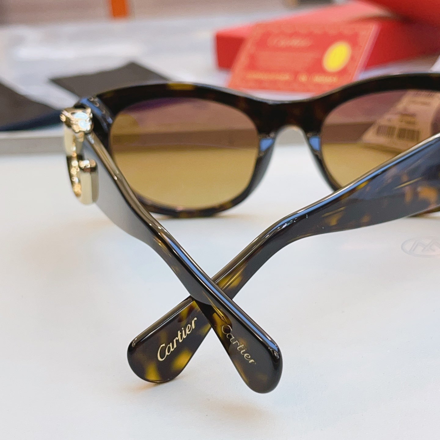 Cartier CT0472S Fashion Black Lens Sunglasses for Men & Women - detail image 6
