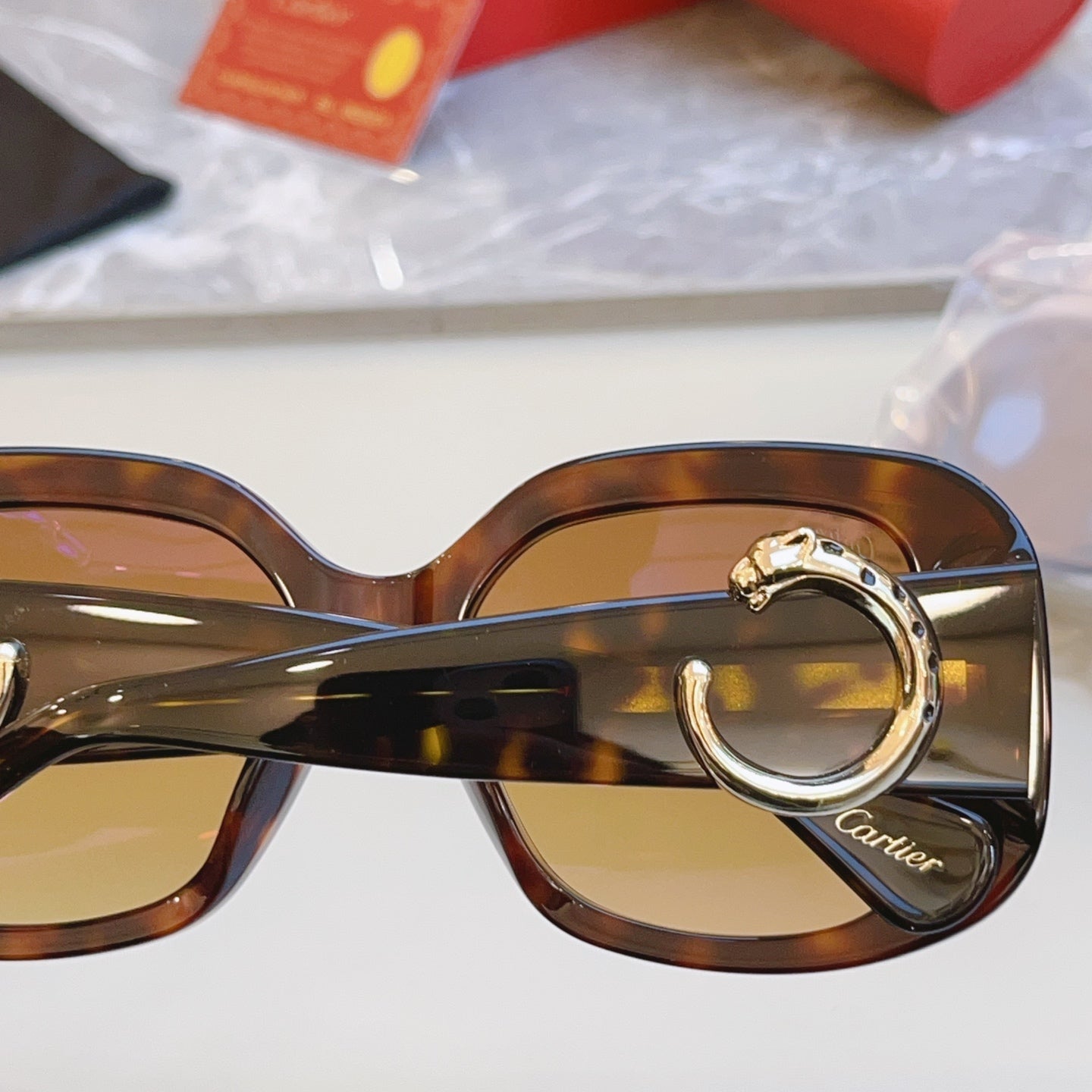 Cartier CT0471S Fashion Black Lens Sunglasses for Men & Women - detail image 4