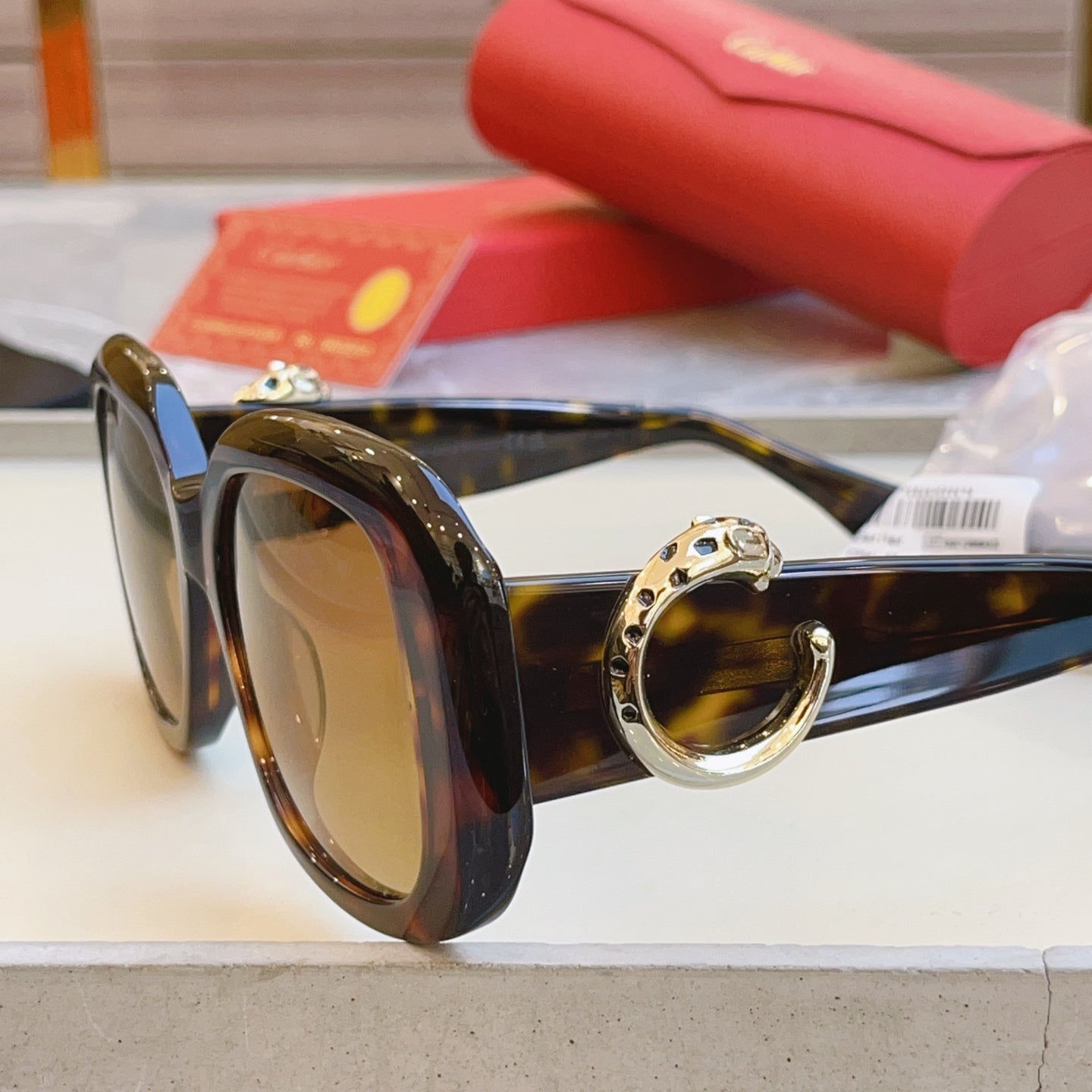 Cartier CT0471S Fashion Black Lens Sunglasses for Men & Women - detail image 6