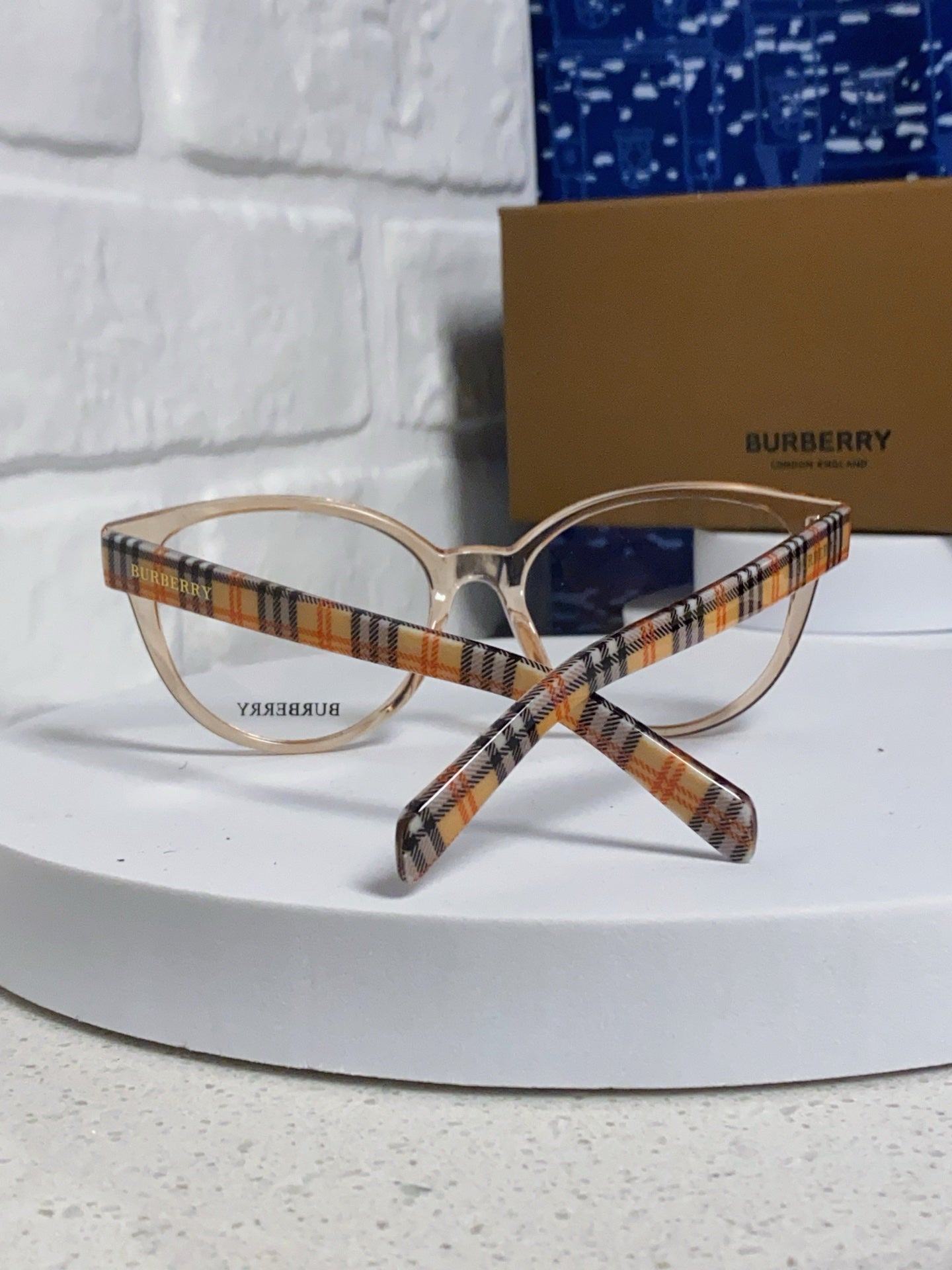 Burberry Blue-Light Fashion Silver Lens Sunglasses for Men & Women - 382875 - detail image 3
