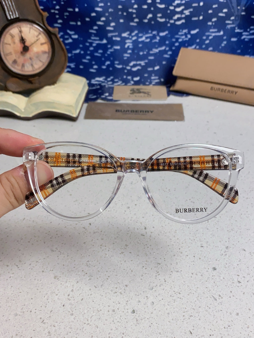 Burberry Blue-Light Fashion Silver Lens Sunglasses for Men & Women - 382876 - detail image 4
