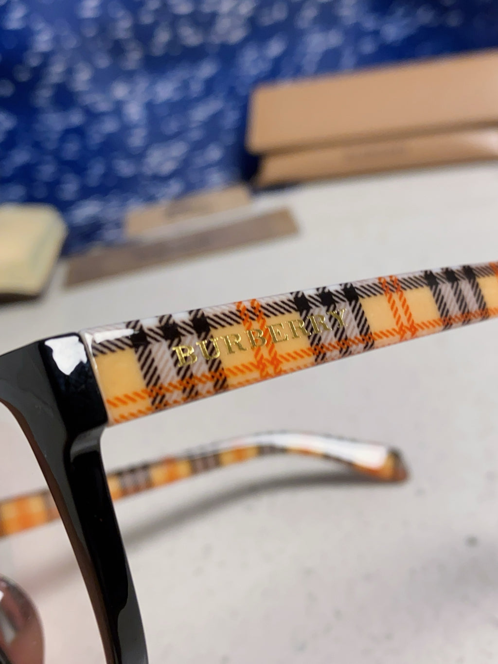 Burberry Blue-Light Fashion Silver Lens Sunglasses for Men & Women - detail image 7