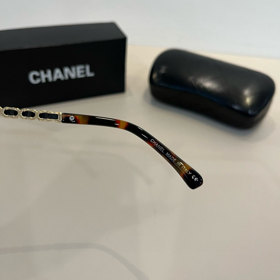 Chanel Oversized Silver Lens Sunglasses for Men & Women - 448955 - detail image 9