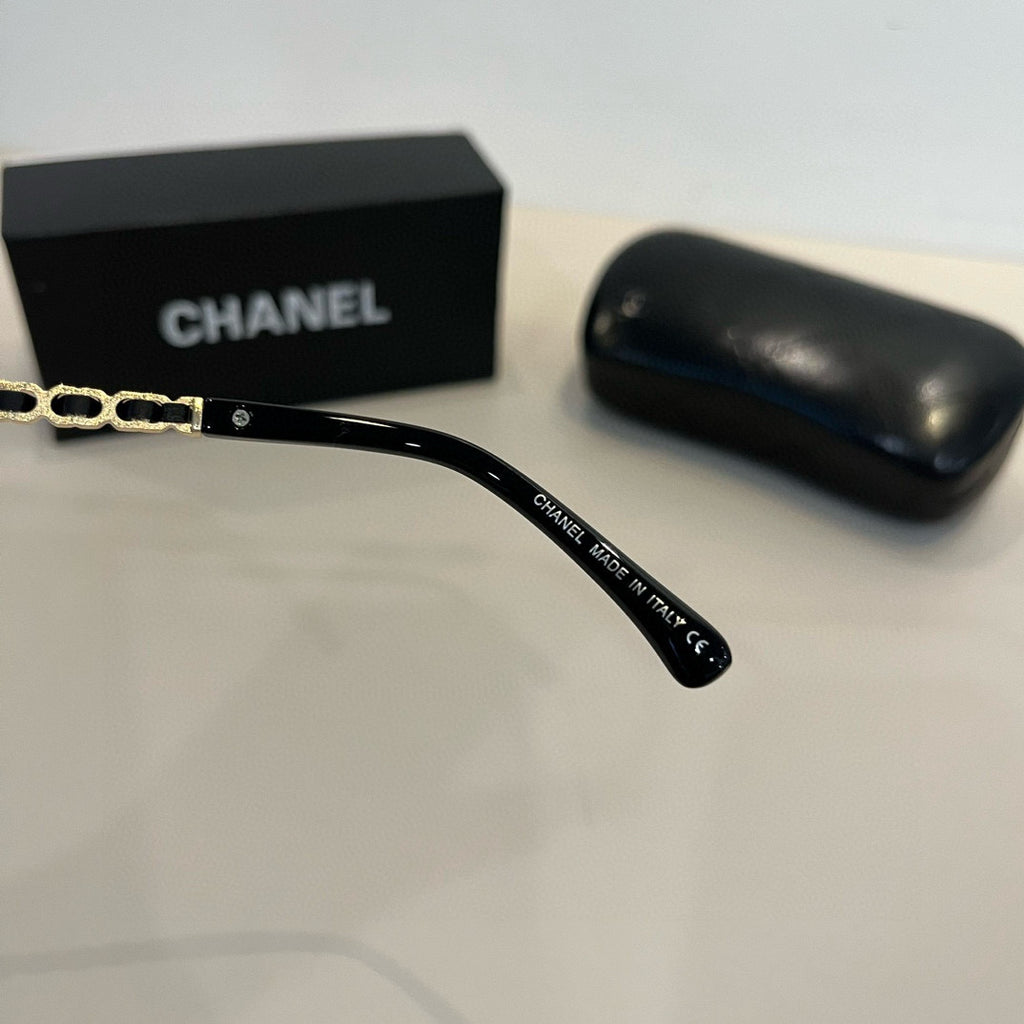 Chanel Oversized Silver Lens Sunglasses for Men & Women - 448956 - detail image 8