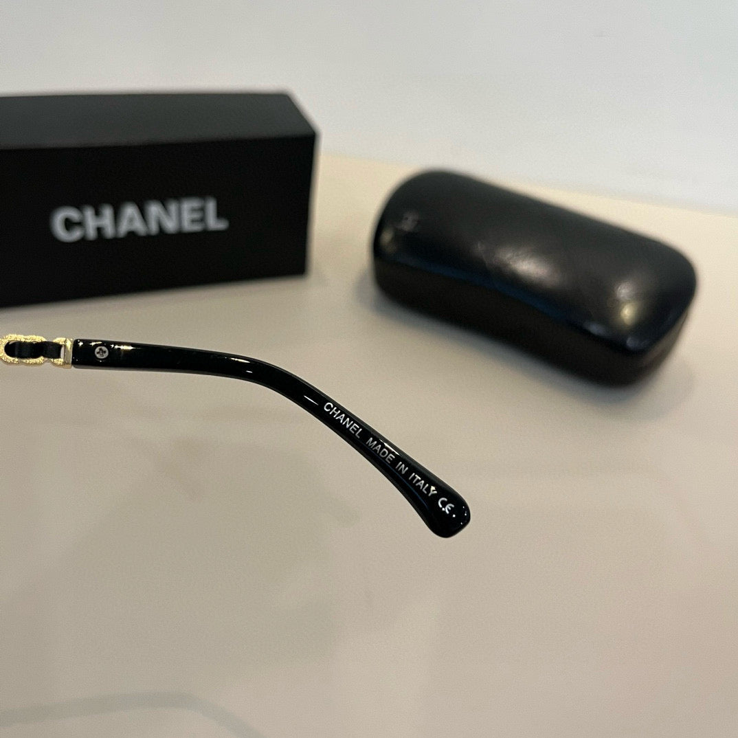 Chanel Oversized Silver Lens Sunglasses for Men & Women - 448957 - detail image 9
