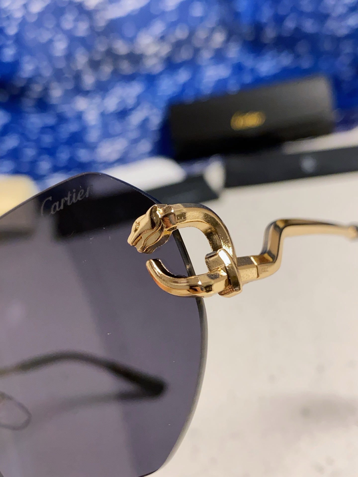 Cartier Lightweight Metal Rimless Black Lens Sunglasses for Men & Wom - 432230 - detail image 7