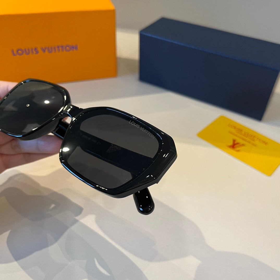 Louis Vuitton Metal Aviator Black Lens Sunglasses for Men & Women - detail image 9
