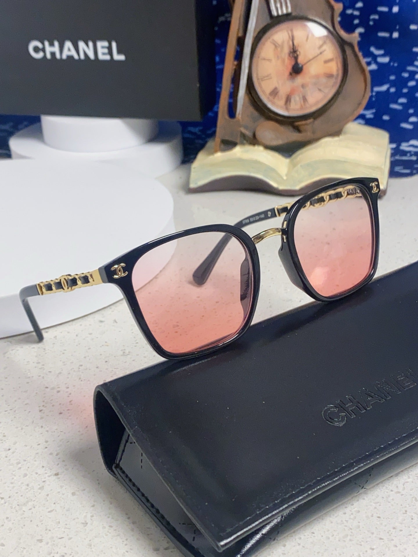 Chanel Fashion Pink Lens Sunglasses for Men & Women - detail image 10