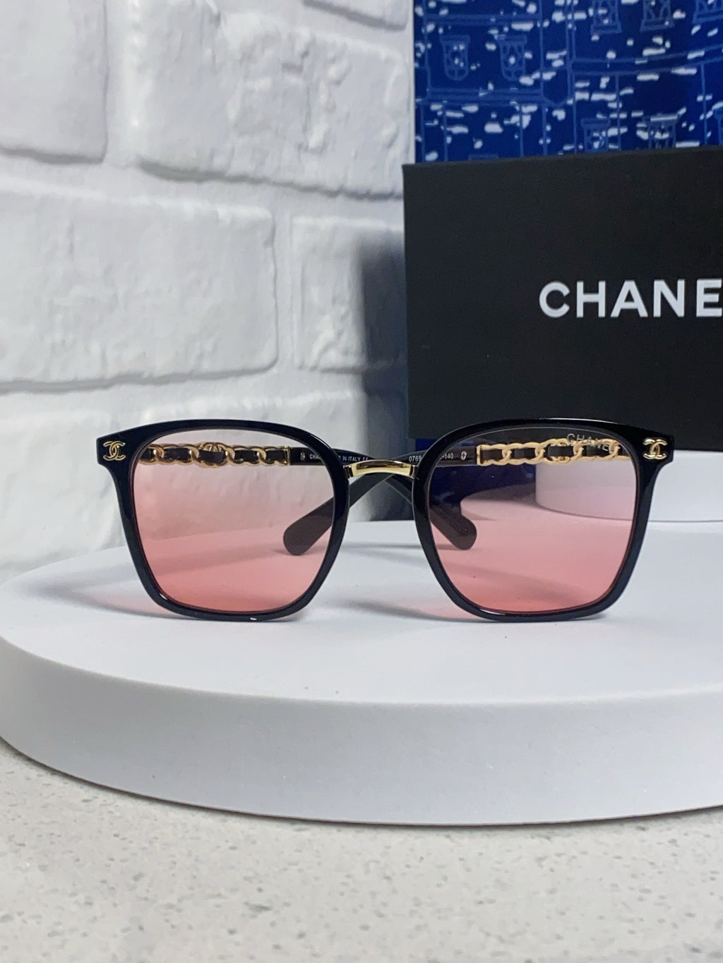 Chanel Fashion Pink Lens Sunglasses for Men & Women - detail image 2
