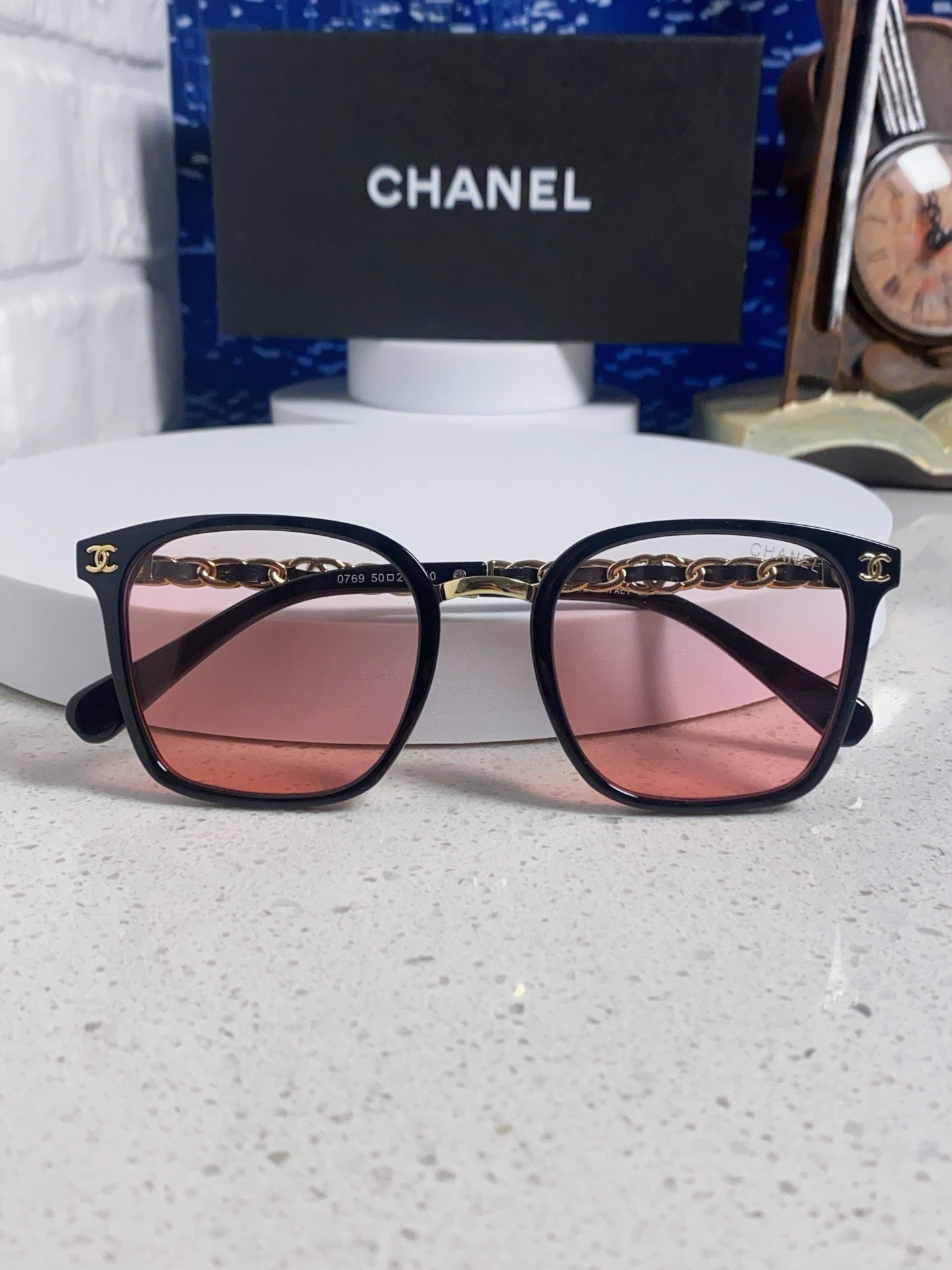 Chanel Fashion Pink Lens Sunglasses for Men & Women - detail image 9