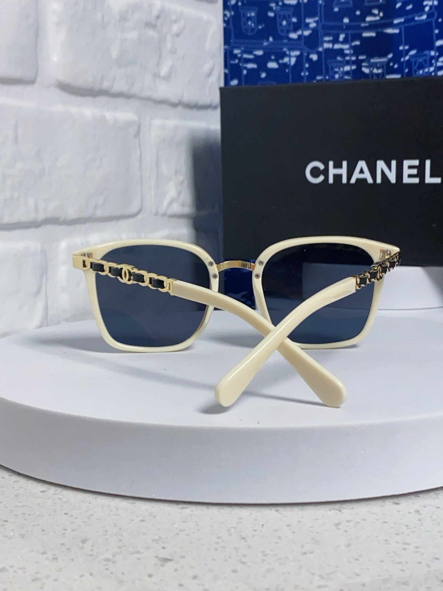 Chanel Fashion Blue Lens Sunglasses for Men & Women - 449086 - detail image 3