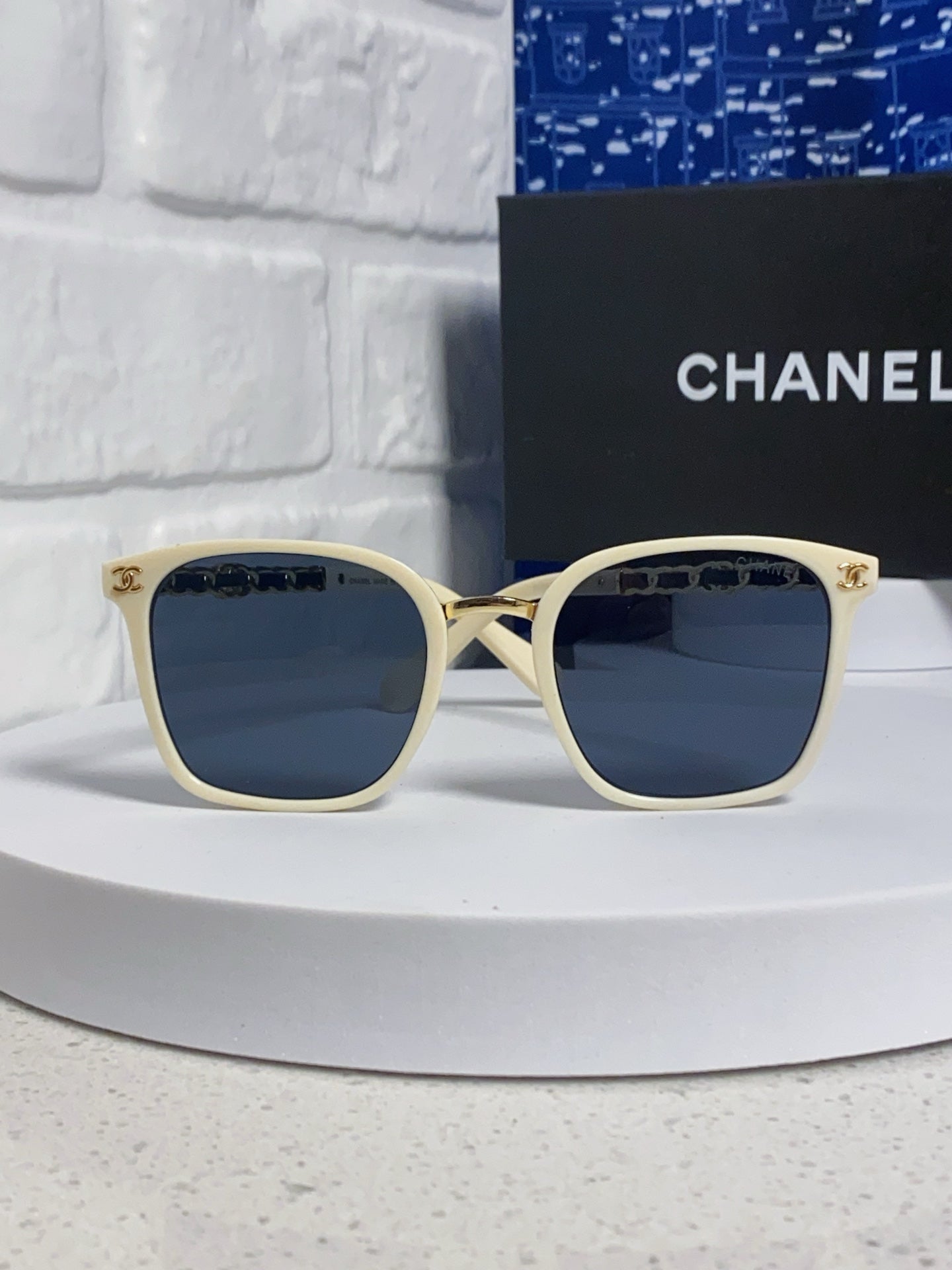 Chanel Fashion Blue Lens Sunglasses for Men & Women - 449086 - detail image 2