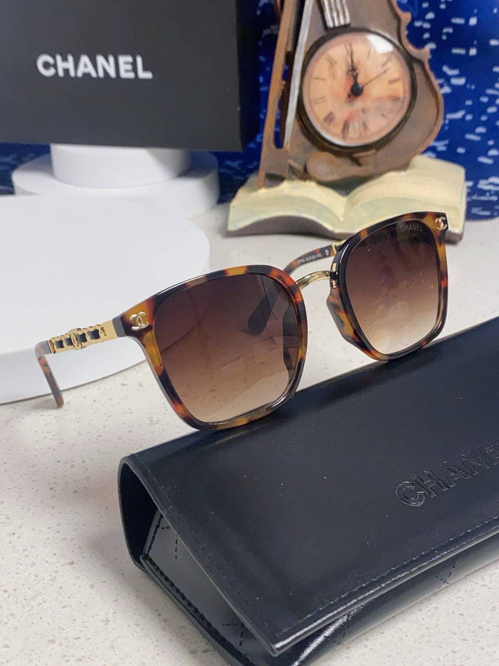 Chanel Fashion Red Lens Sunglasses for Men & Women - 448886 - detail image 10