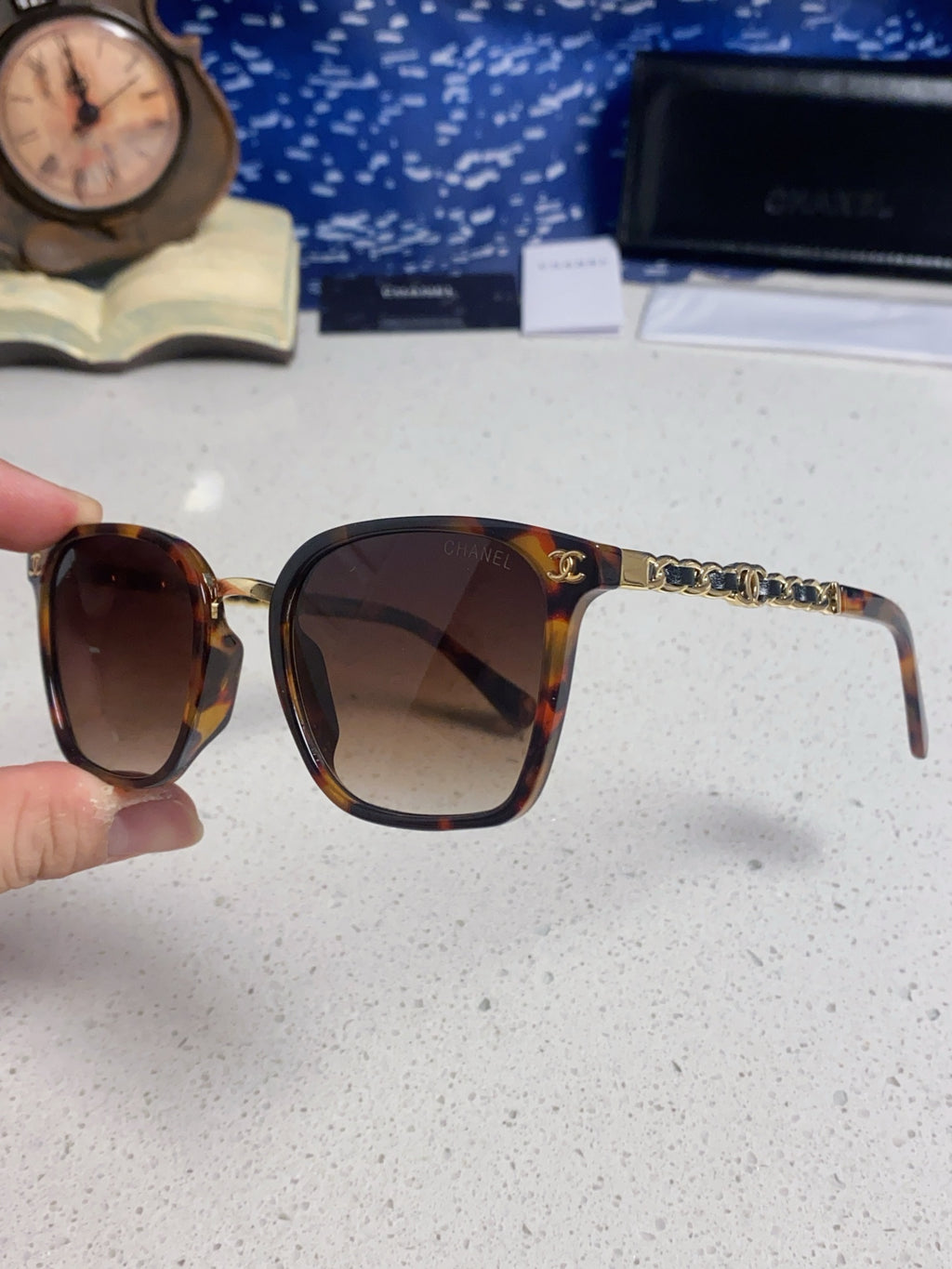 Chanel Fashion Red Lens Sunglasses for Men & Women - 448886 - detail image 6