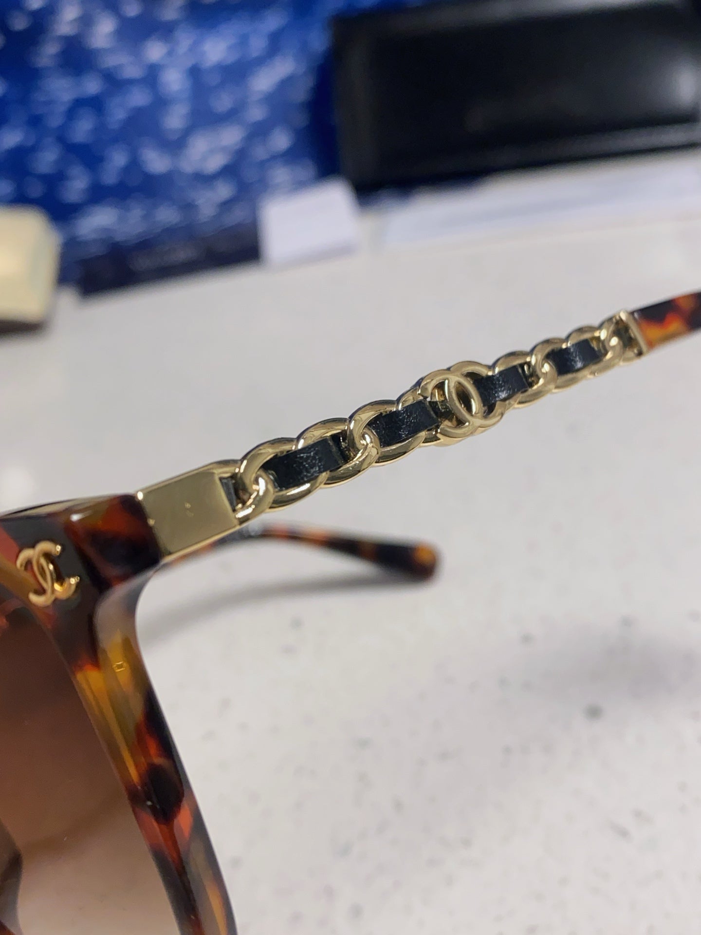 Chanel Fashion Red Lens Sunglasses for Men & Women - 448886 - detail image 7