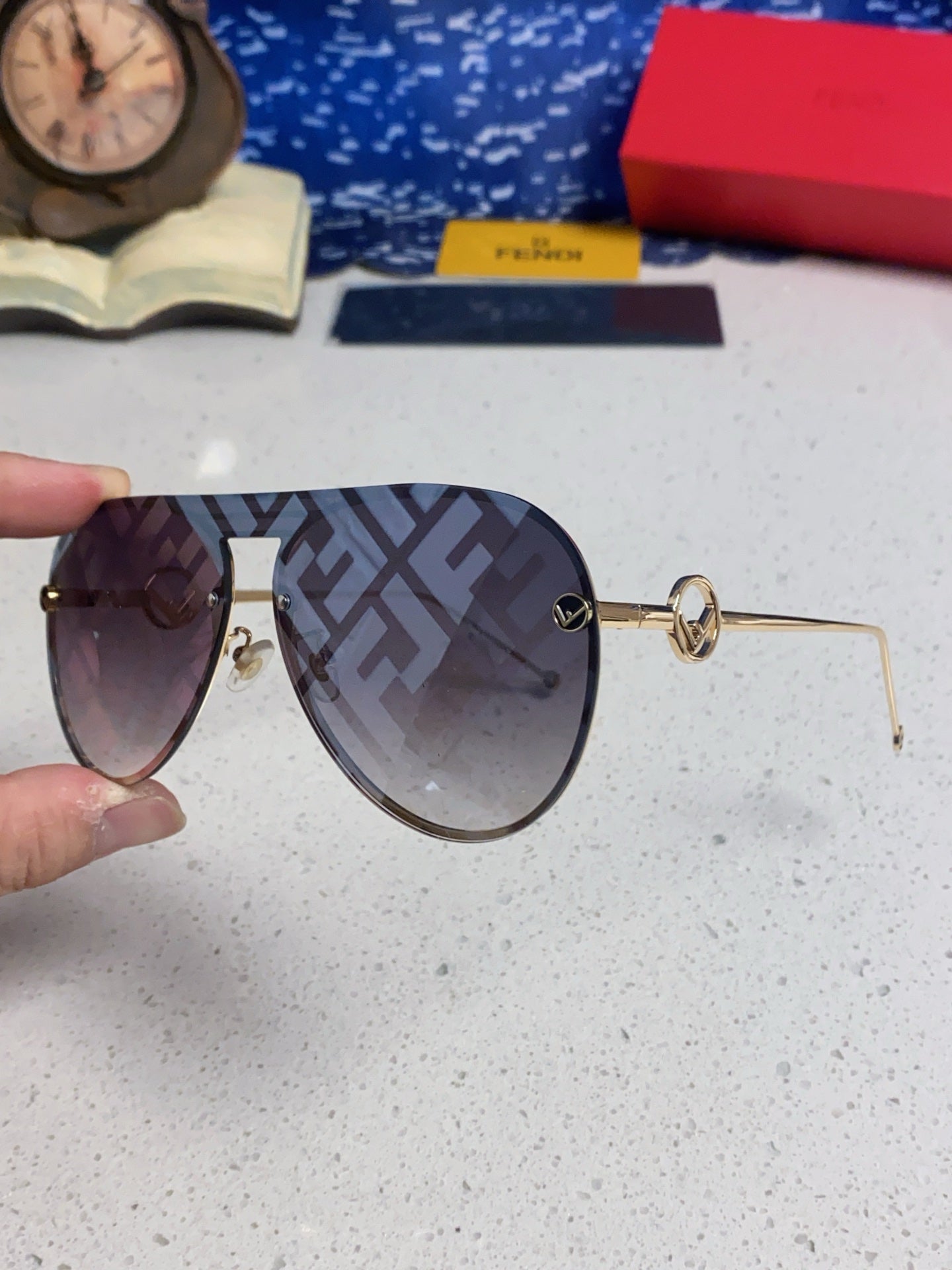 Fendi Aviator Gray Lens Sunglasses for Men & Women - 867231 - detail image 6