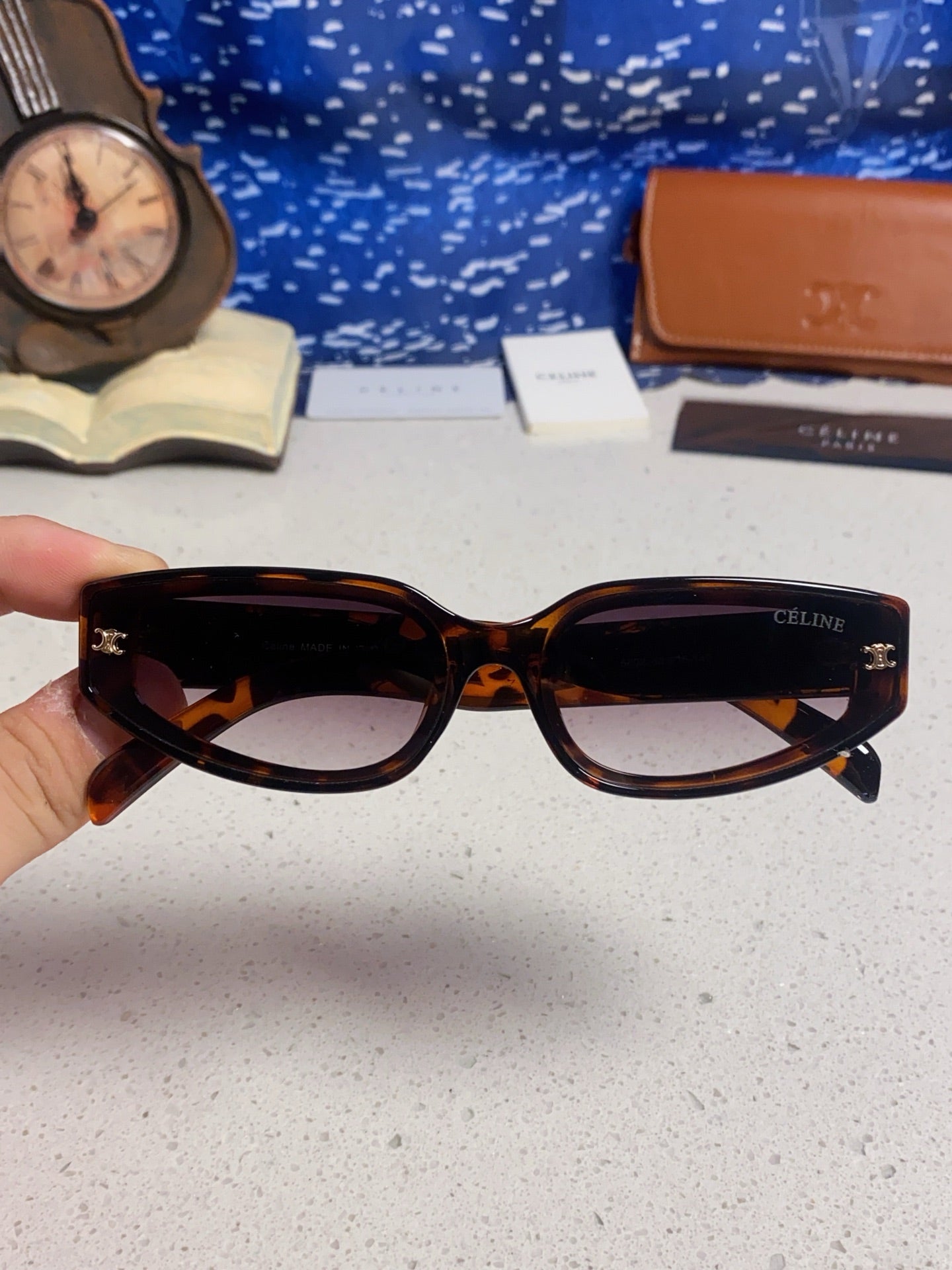 Celine Cat-Eye Gray Lens Sunglasses for Men & Women - 415616 - detail image 4