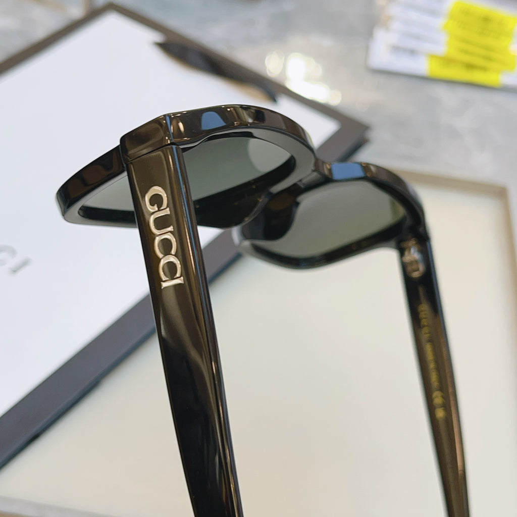 Gucci GG1798SA Fashion Gray Lens Sunglasses for Men & Women - detail image 3