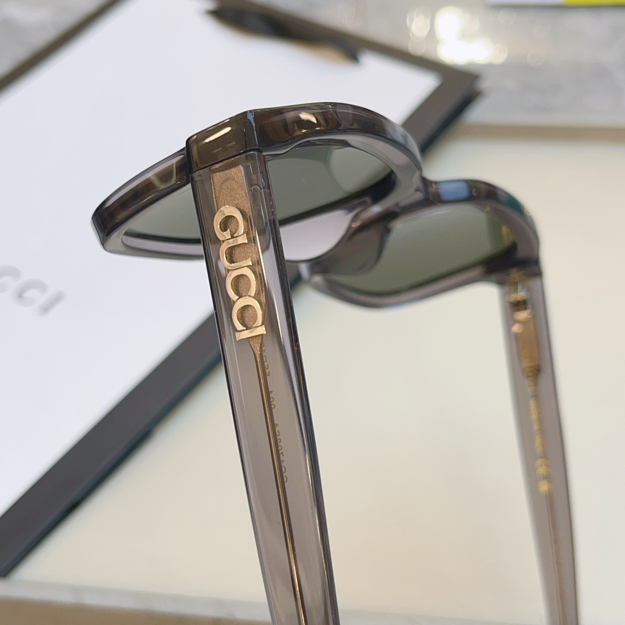 Gucci GG1798SA Fashion Gray Lens Sunglasses for Men & Women - detail image 6