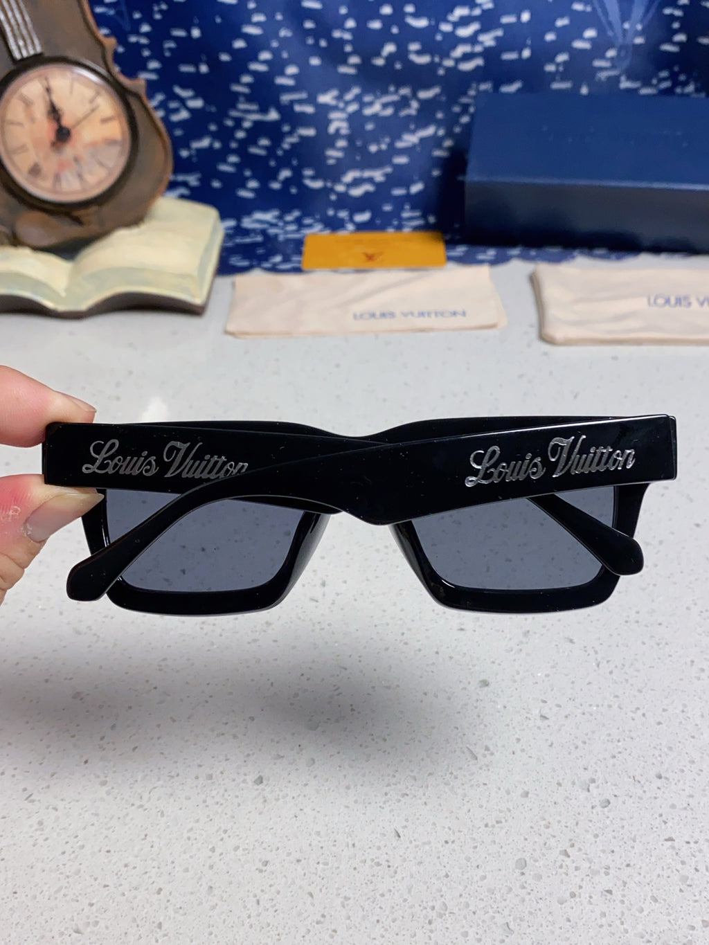 Louis Vuitton Square Gray Lens Sunglasses for Men & Women - 464668 - detail image 5