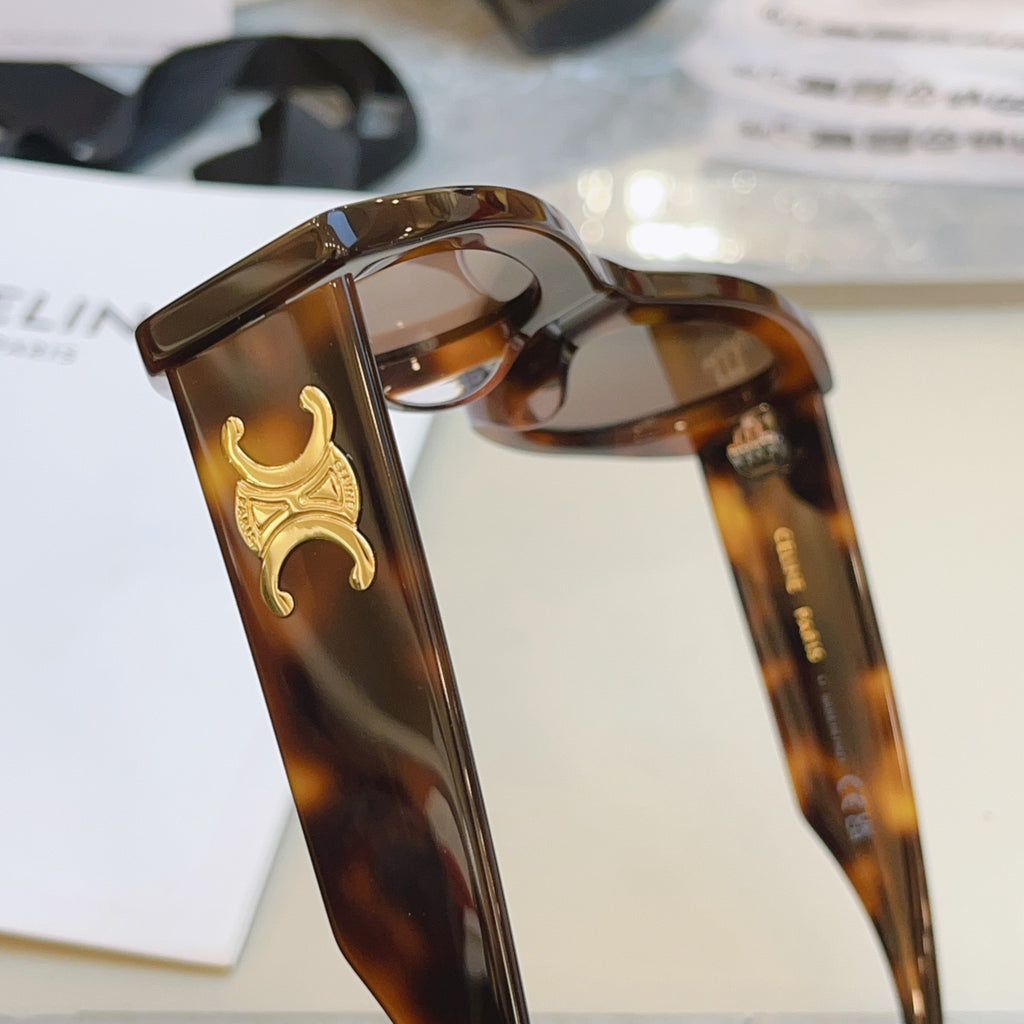 Celine CL40308U Fashion Black Lens Sunglasses for Men & Women - detail image 5