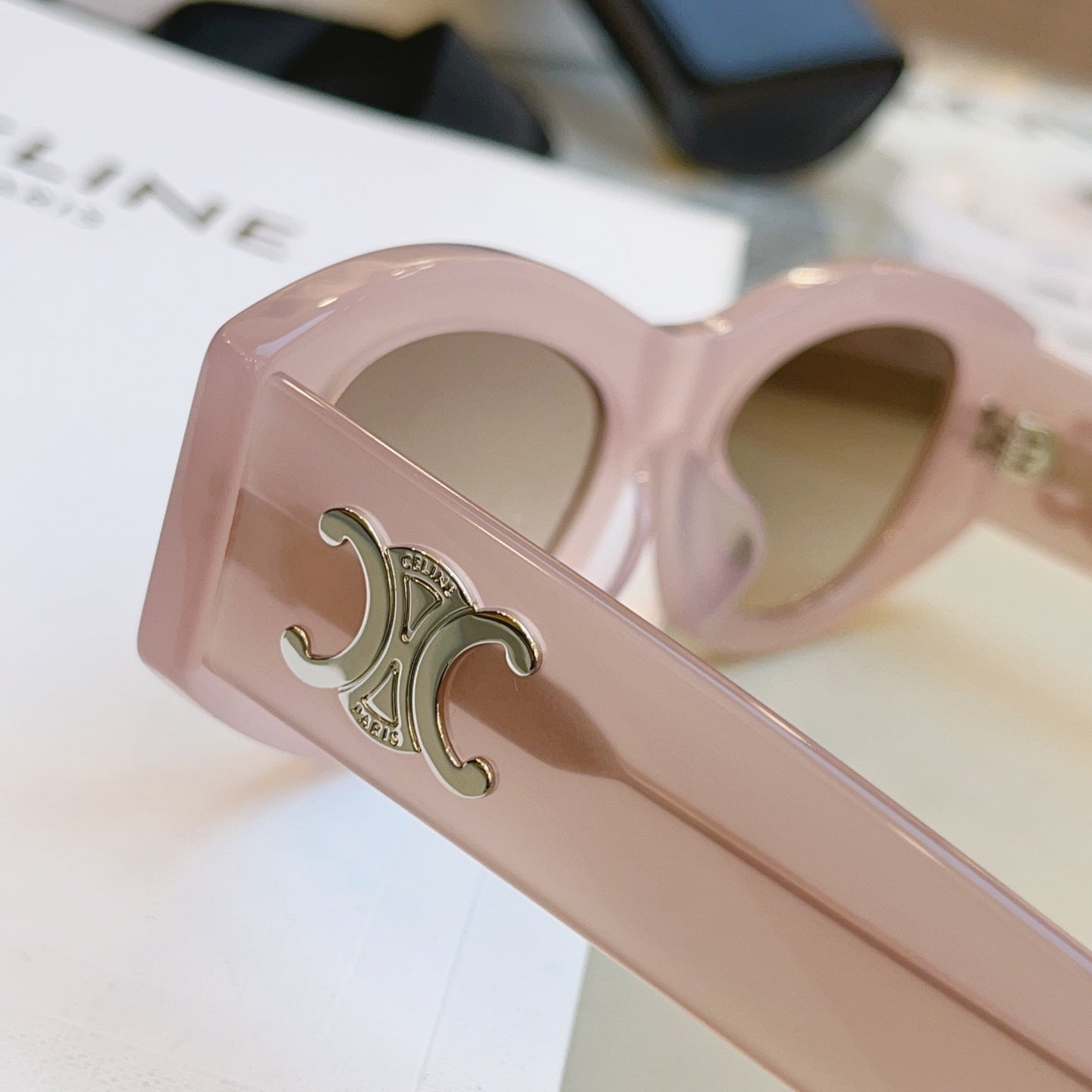 Celine CL40308U Fashion Brown Lens Sunglasses for Men & Women - 449251 - detail image 5