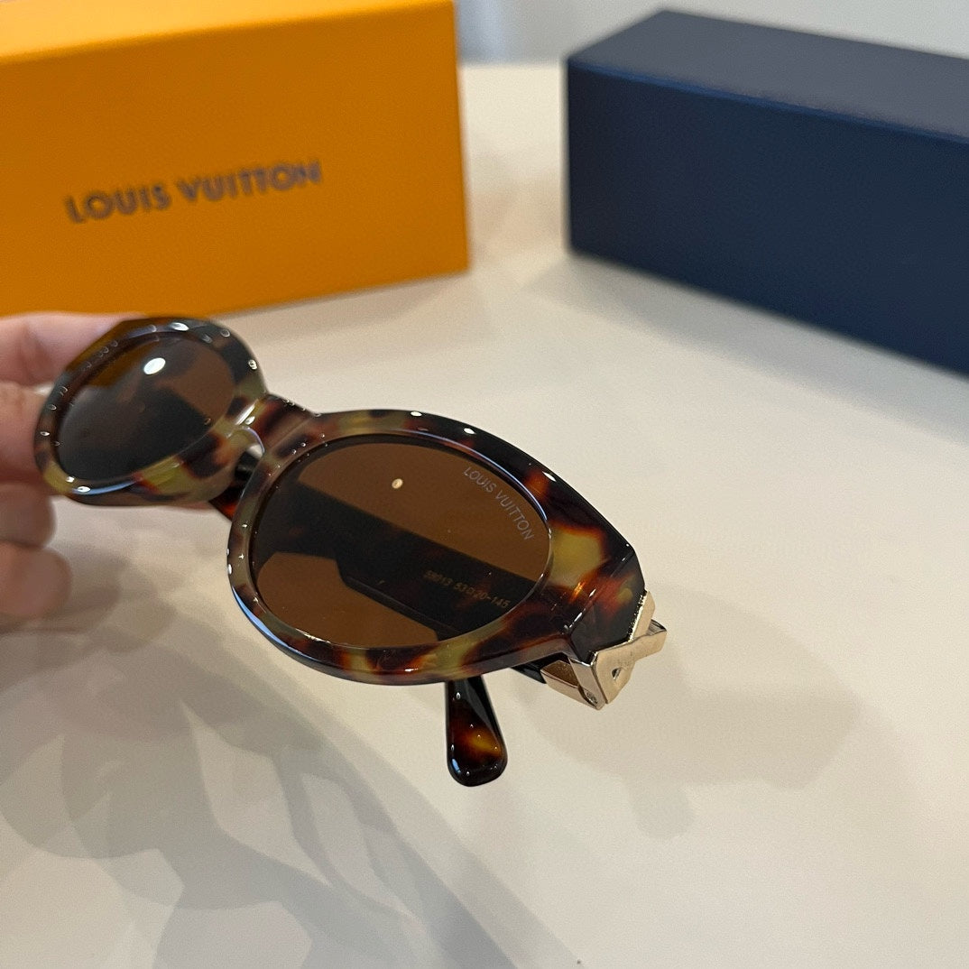 Louis Vuitton Slim Black Lens Sunglasses for Men & Women - detail image 5