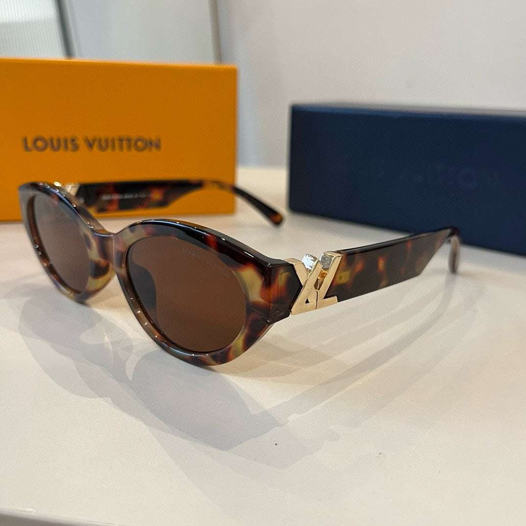 Louis Vuitton Slim Black Lens Sunglasses for Men & Women - detail image 3