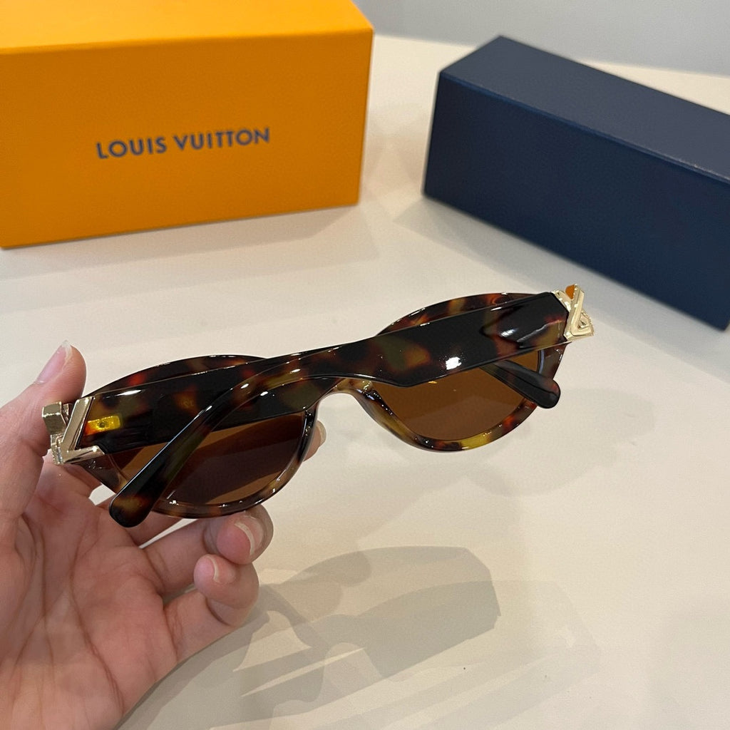 Louis Vuitton Slim Black Lens Sunglasses for Men & Women - detail image 6