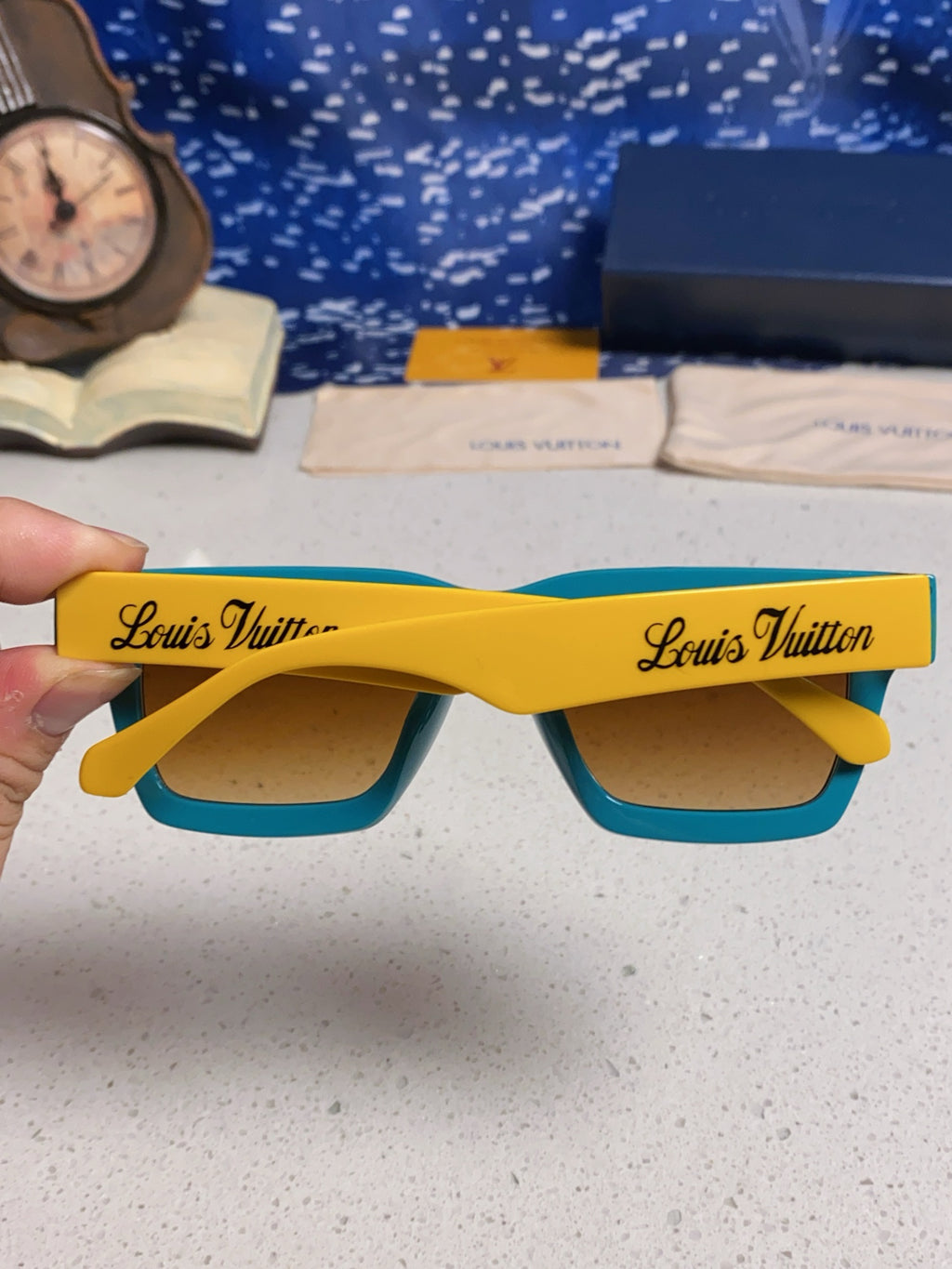 Louis Vuitton Square Blue Lens Sunglasses for Men & Women - 464664 - detail image 5