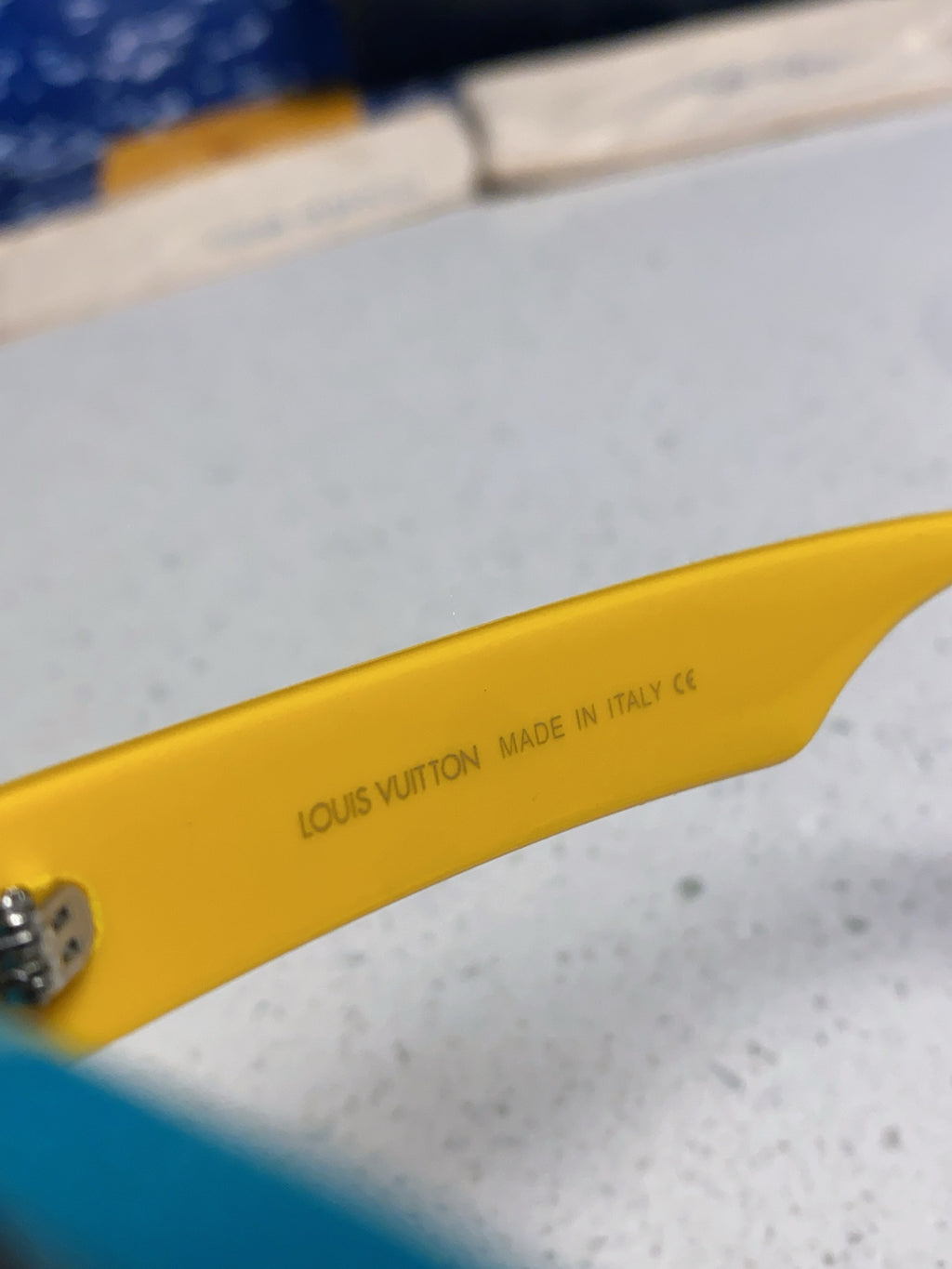 Louis Vuitton Square Blue Lens Sunglasses for Men & Women - 464664 - detail image 8