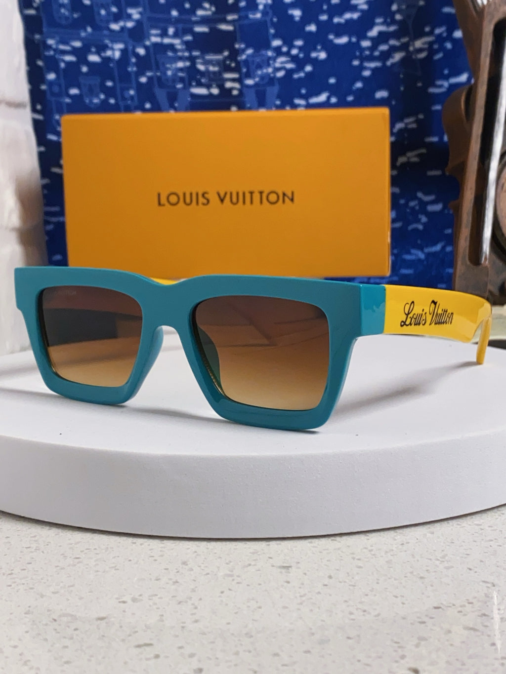 Louis Vuitton Square Blue Lens Sunglasses for Men & Women - 464664