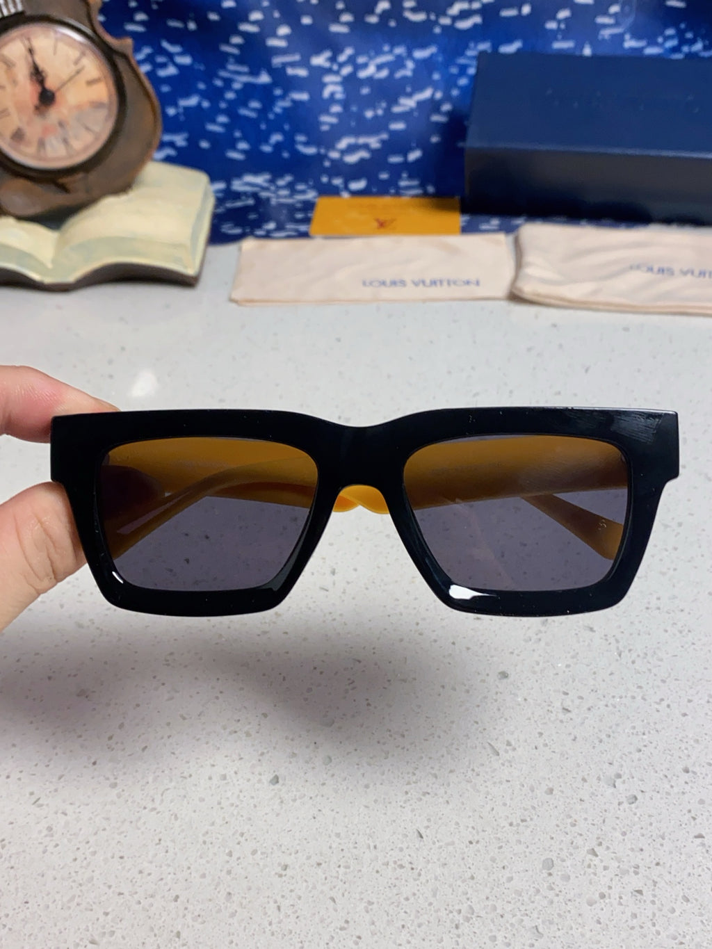 Louis Vuitton Square Red Lens Sunglasses for Men & Women - 464665 - detail image 4