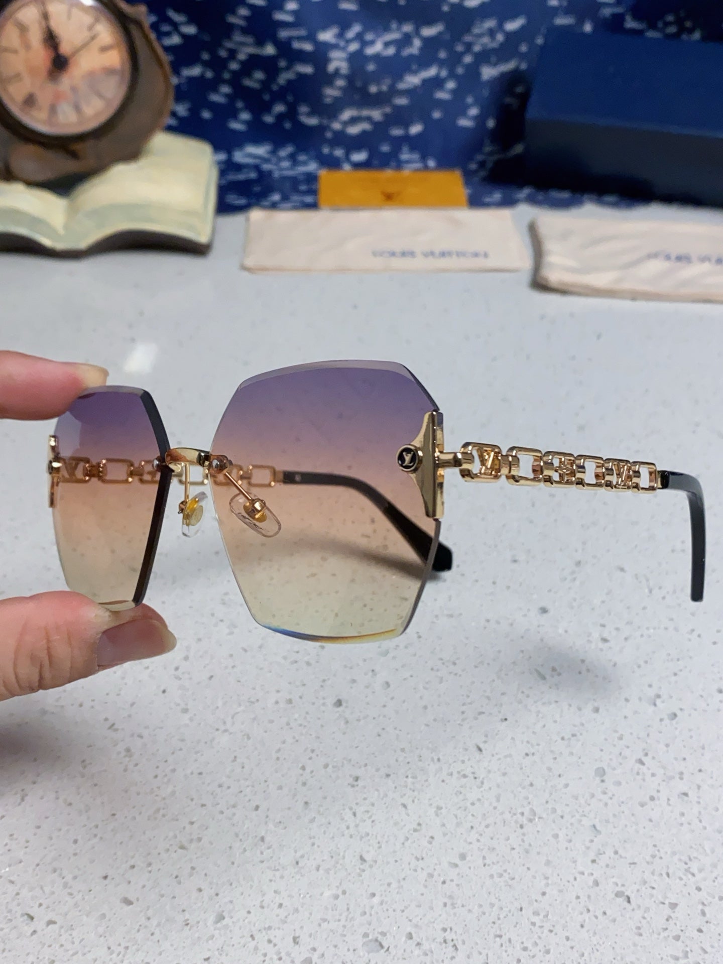 Louis Vuitton Oversized Gold Lens Sunglasses for Men & Women - 493145 - detail image 6