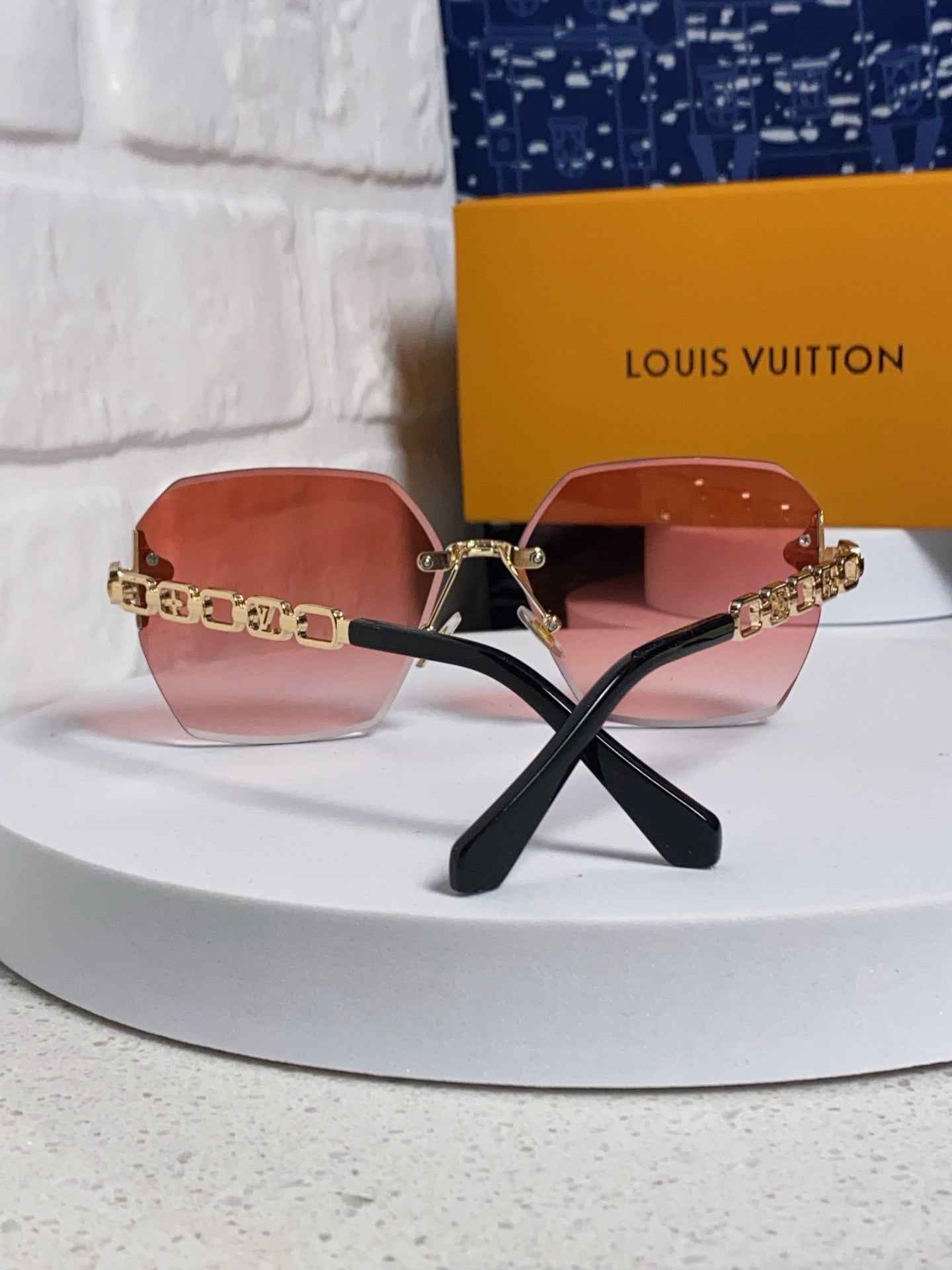 Louis Vuitton Oversized Red Lens Sunglasses for Men & Women - detail image 3