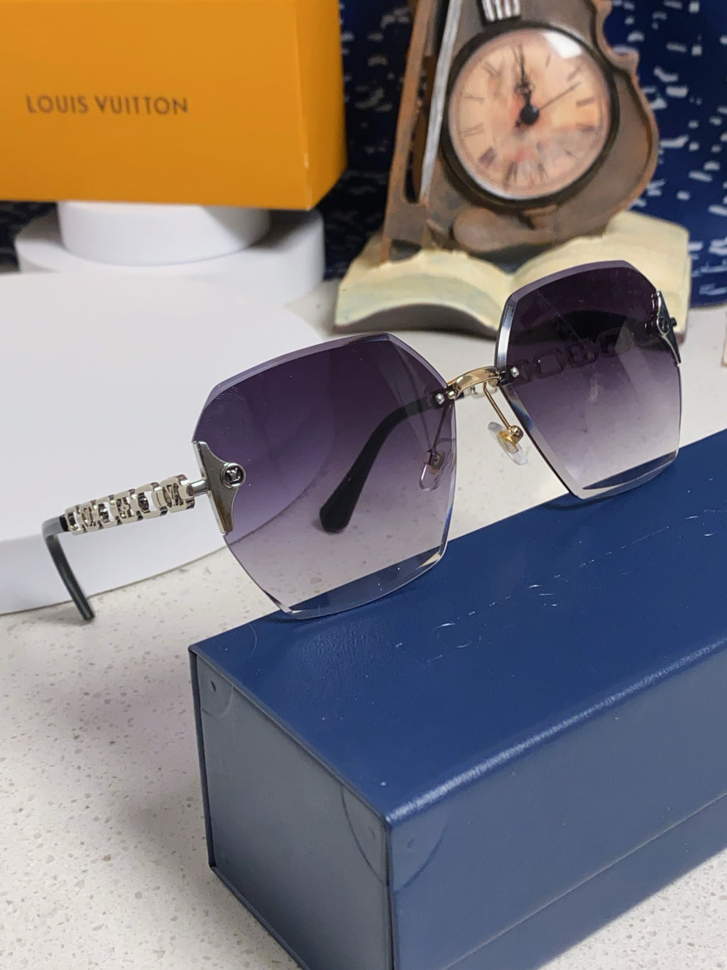 Louis Vuitton Oversized Silver Lens Sunglasses for Men & Women - 493150 - detail image 9