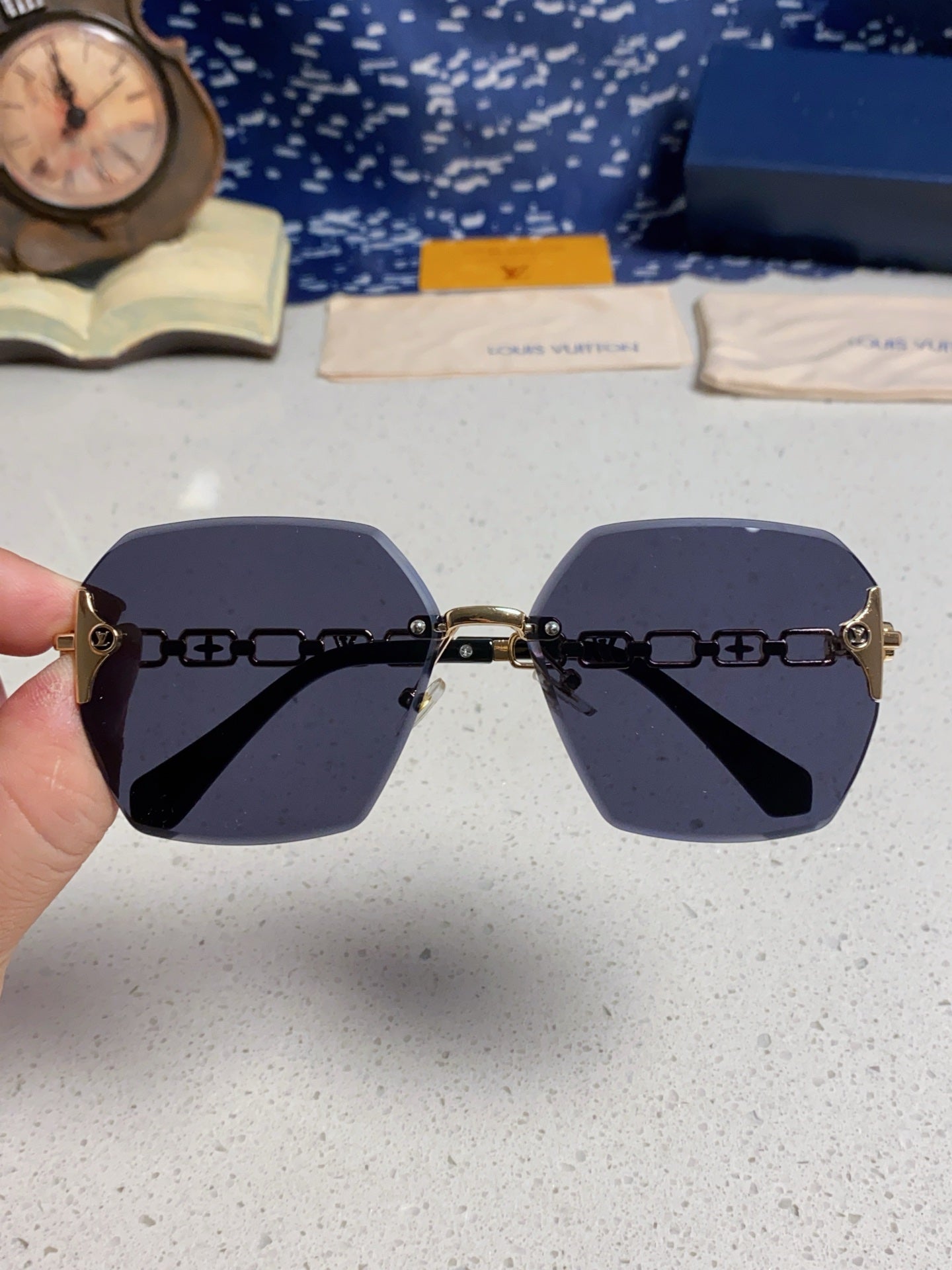 Louis Vuitton Oversized Black Lens Sunglasses for Men & Women - detail image 4