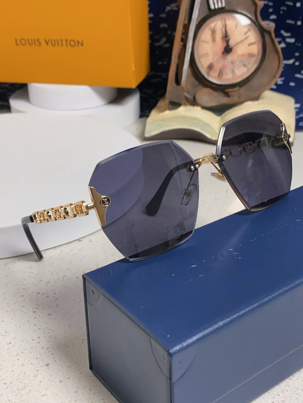 Louis Vuitton Oversized Black Lens Sunglasses for Men & Women - detail image 9
