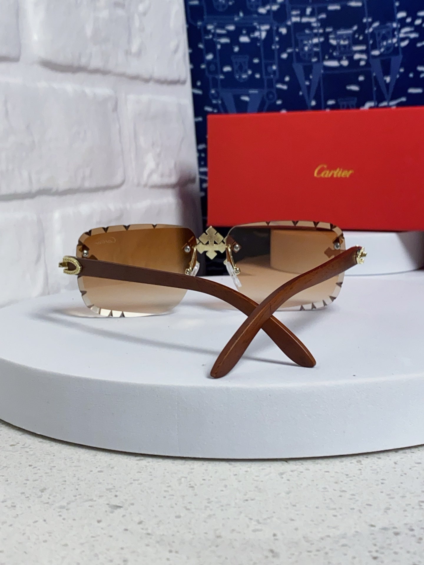 Cartier Lightweight Rimless Brown Lens Sunglasses for Men & Women - 415893 - detail image 2