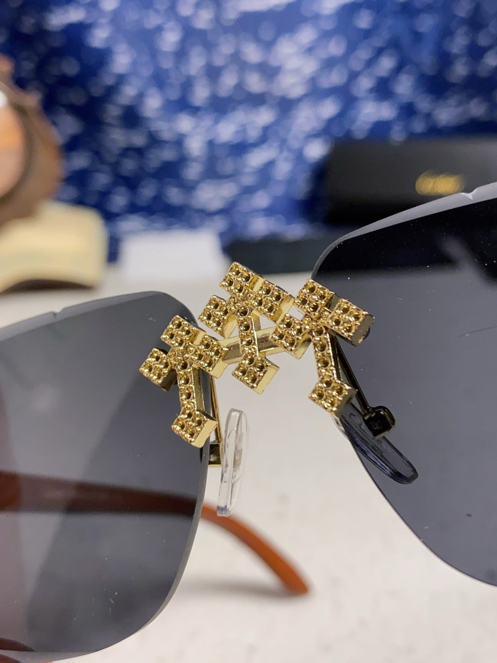 Cartier Lightweight Rimless Blue Lens Sunglasses for Men & Women - detail image 7